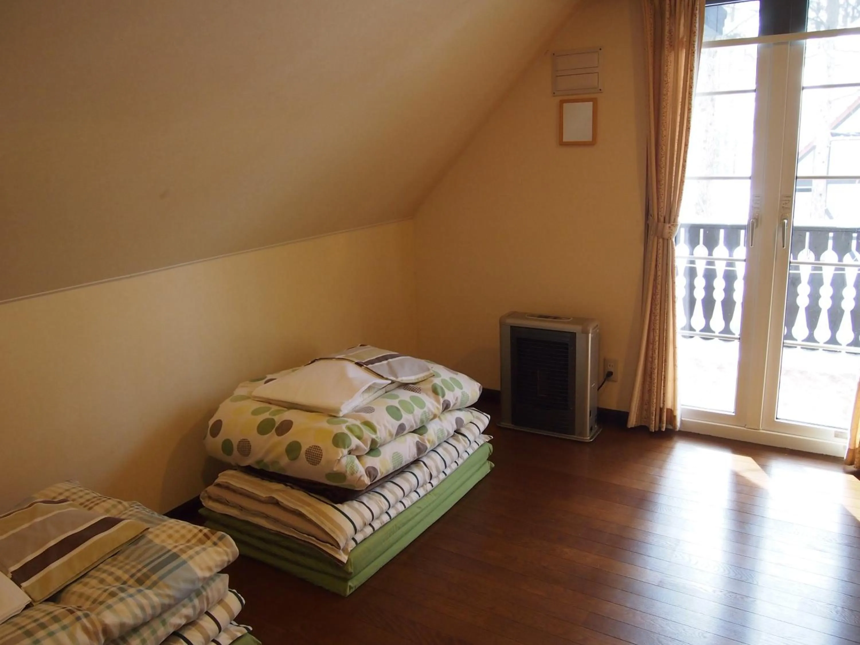 Photo of the whole room, Bed in Guesthouse Canterbury