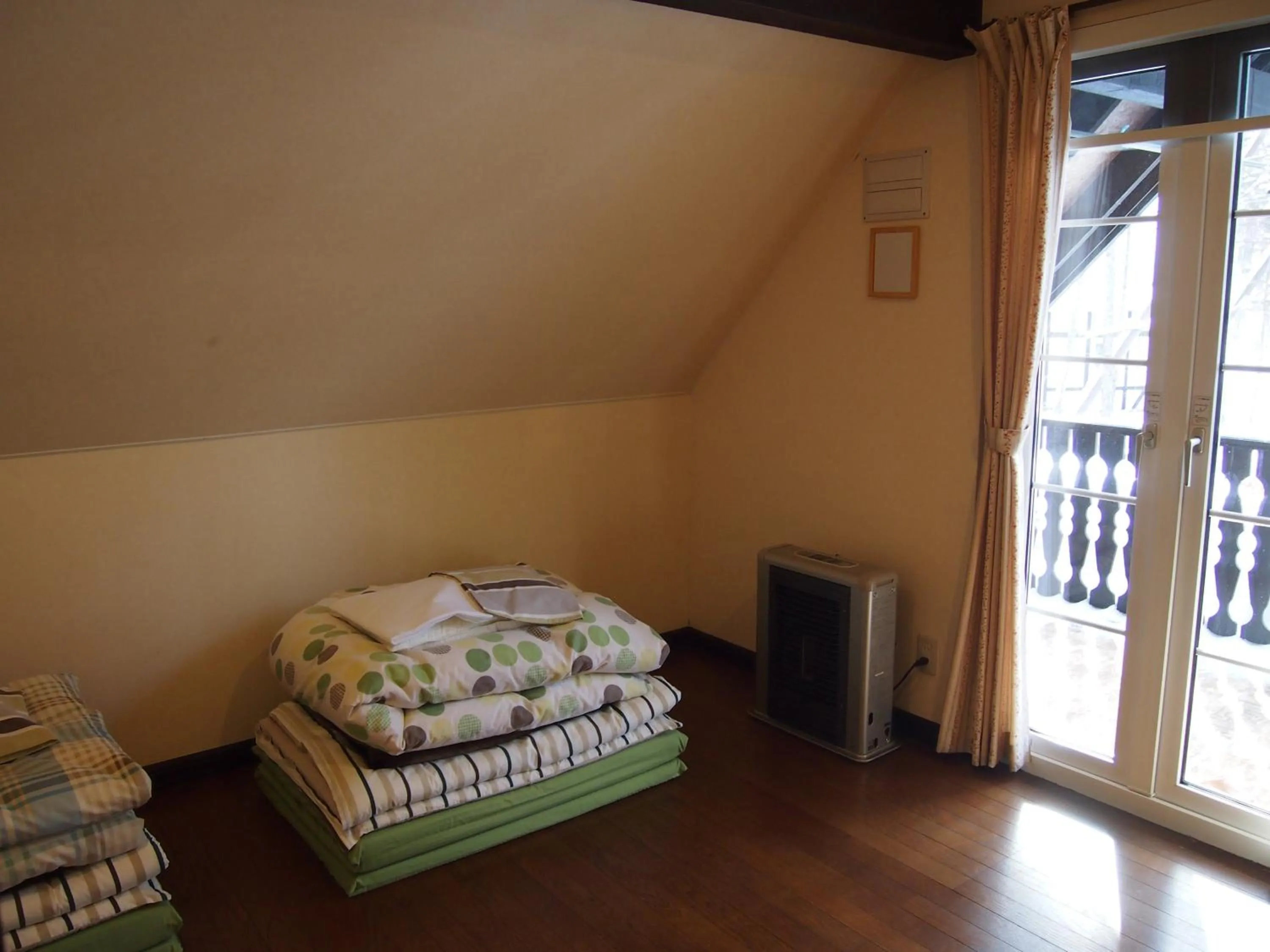 Photo of the whole room, Bed in Guesthouse Canterbury