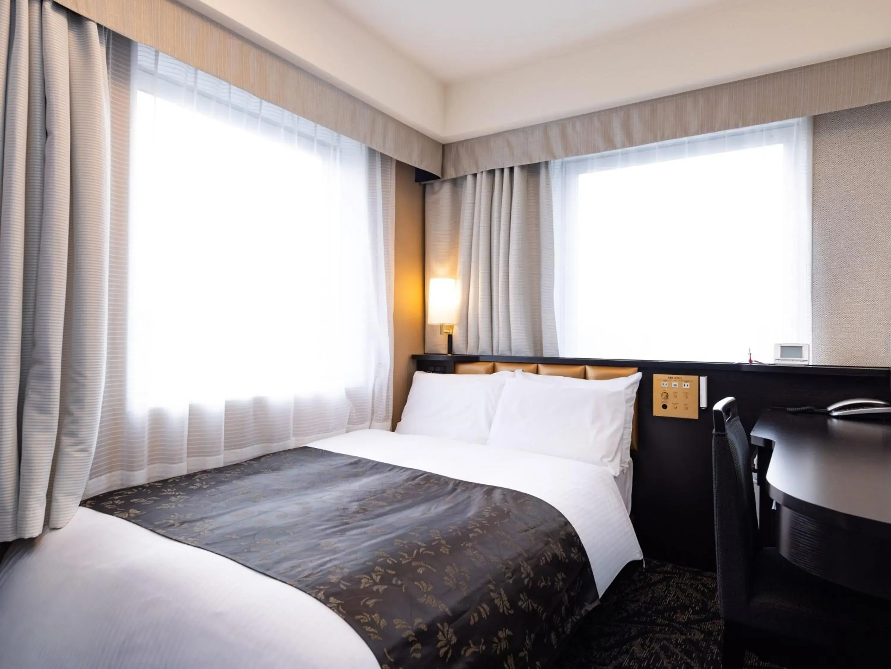 Double Room with Small Double Bed - Non-Smoking in APA Hotel Fukui Katamachi Double Room with Small Double Bed - Non-Smoking in APA Hotel Fukui Katamachi