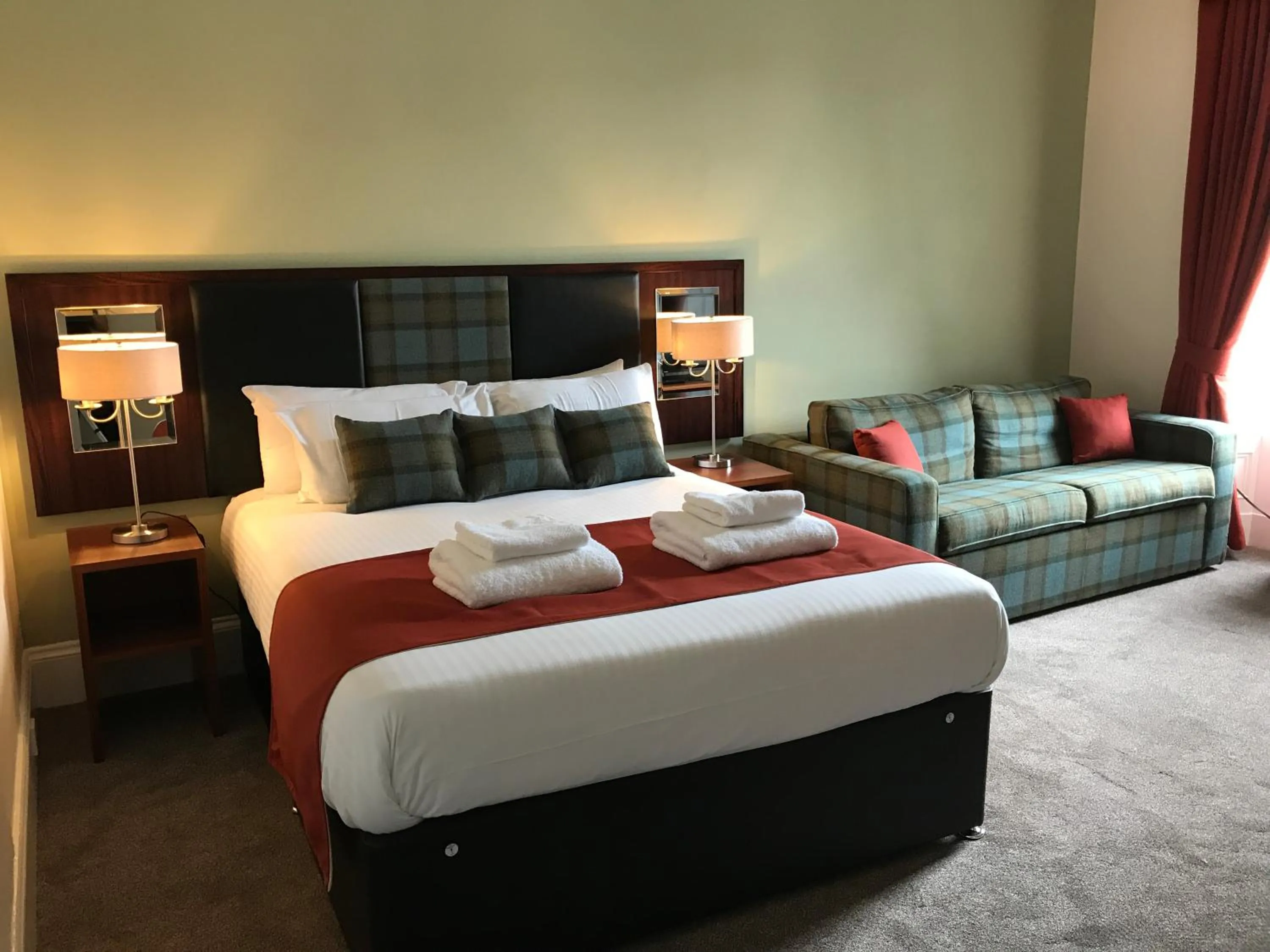 The Crags Hotel