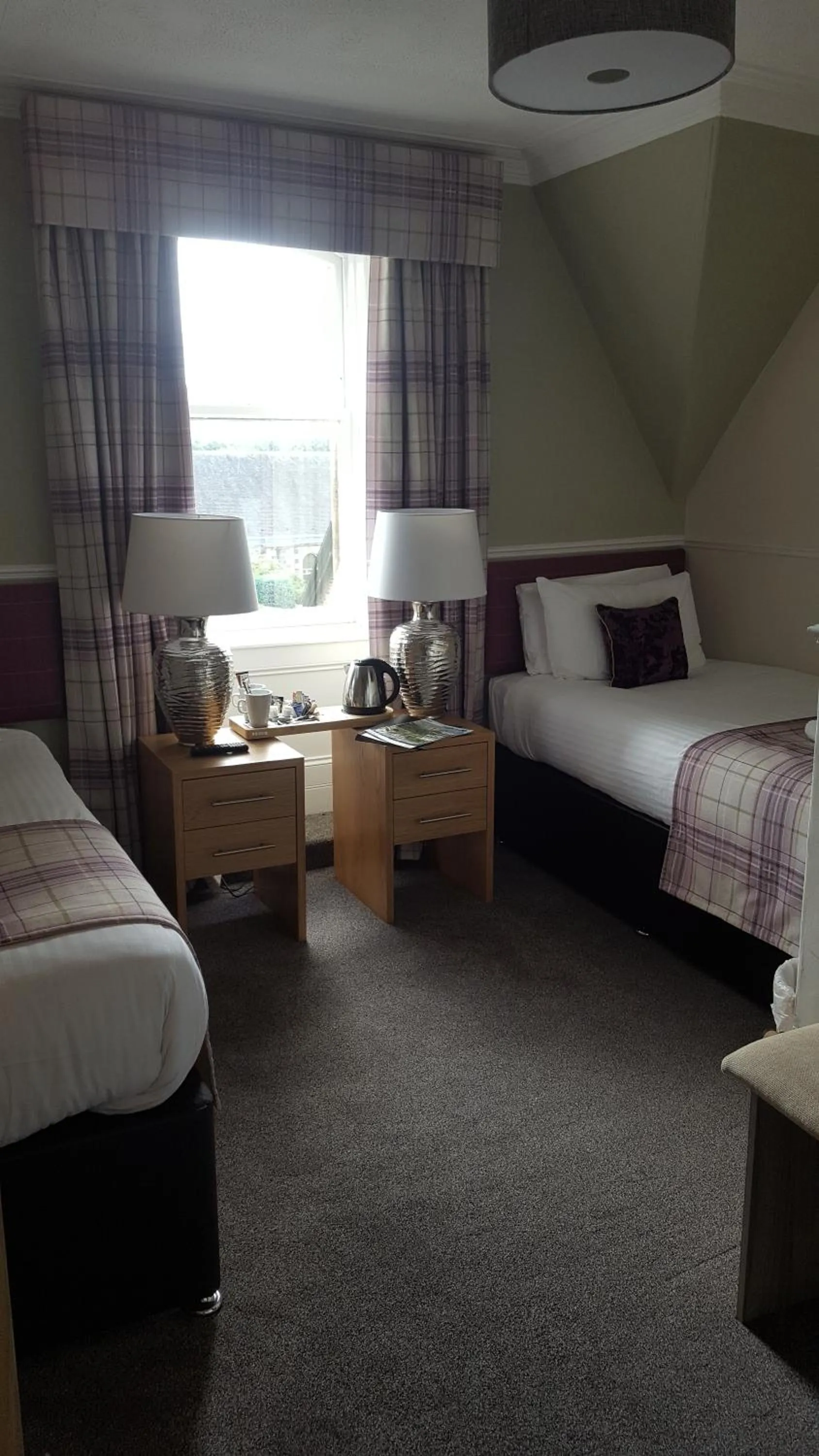 Twin Room - Top Floor in The Crags Hotel
