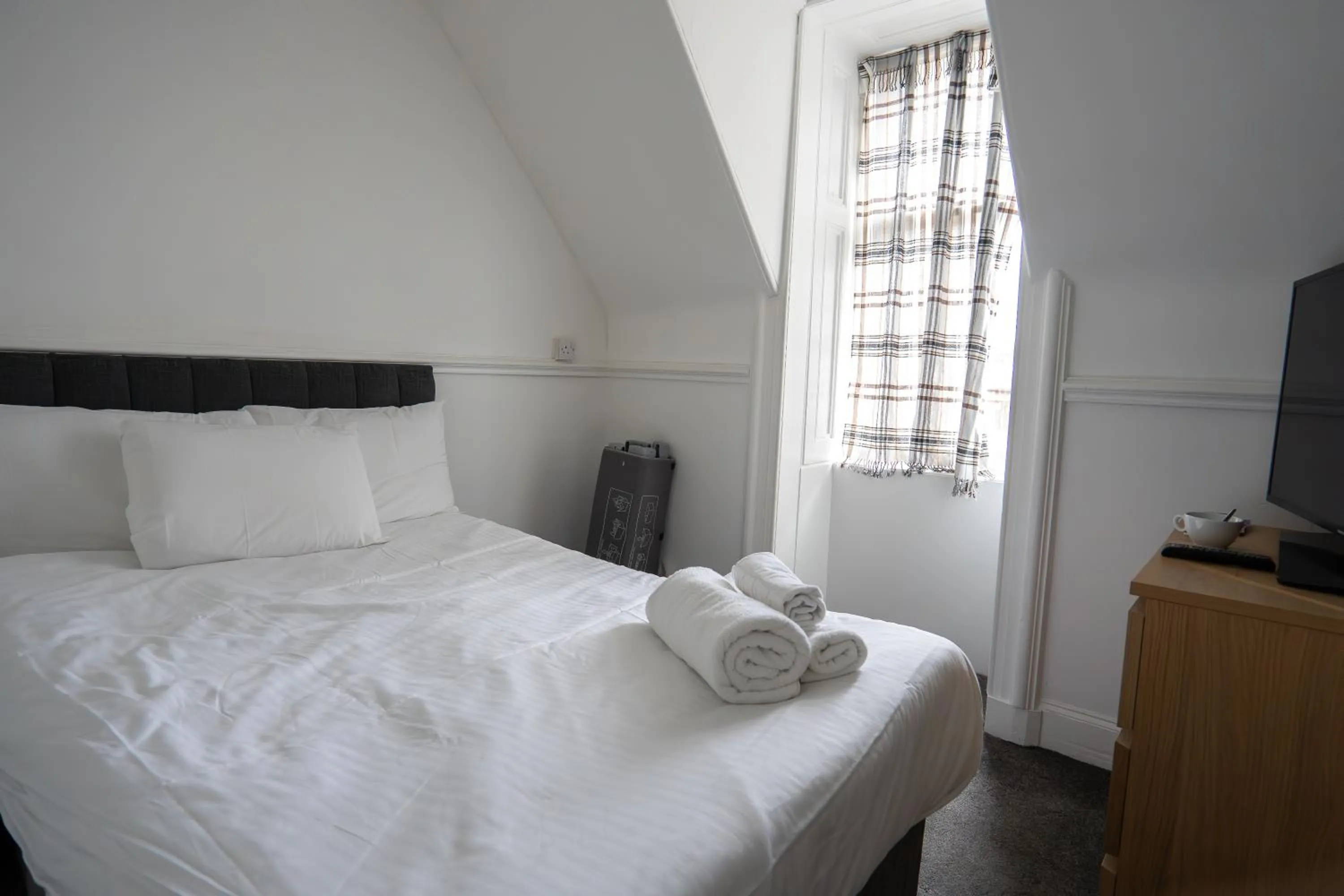 Double Room with Private Bathroom in The Crags Hotel