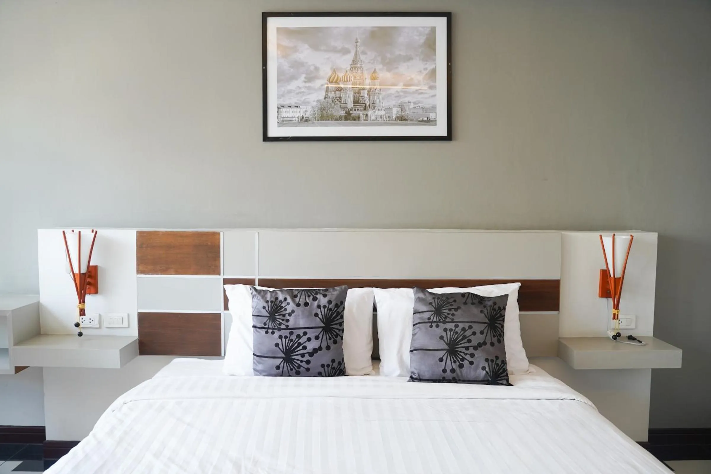 Bed in V Style Pattaya North Beach