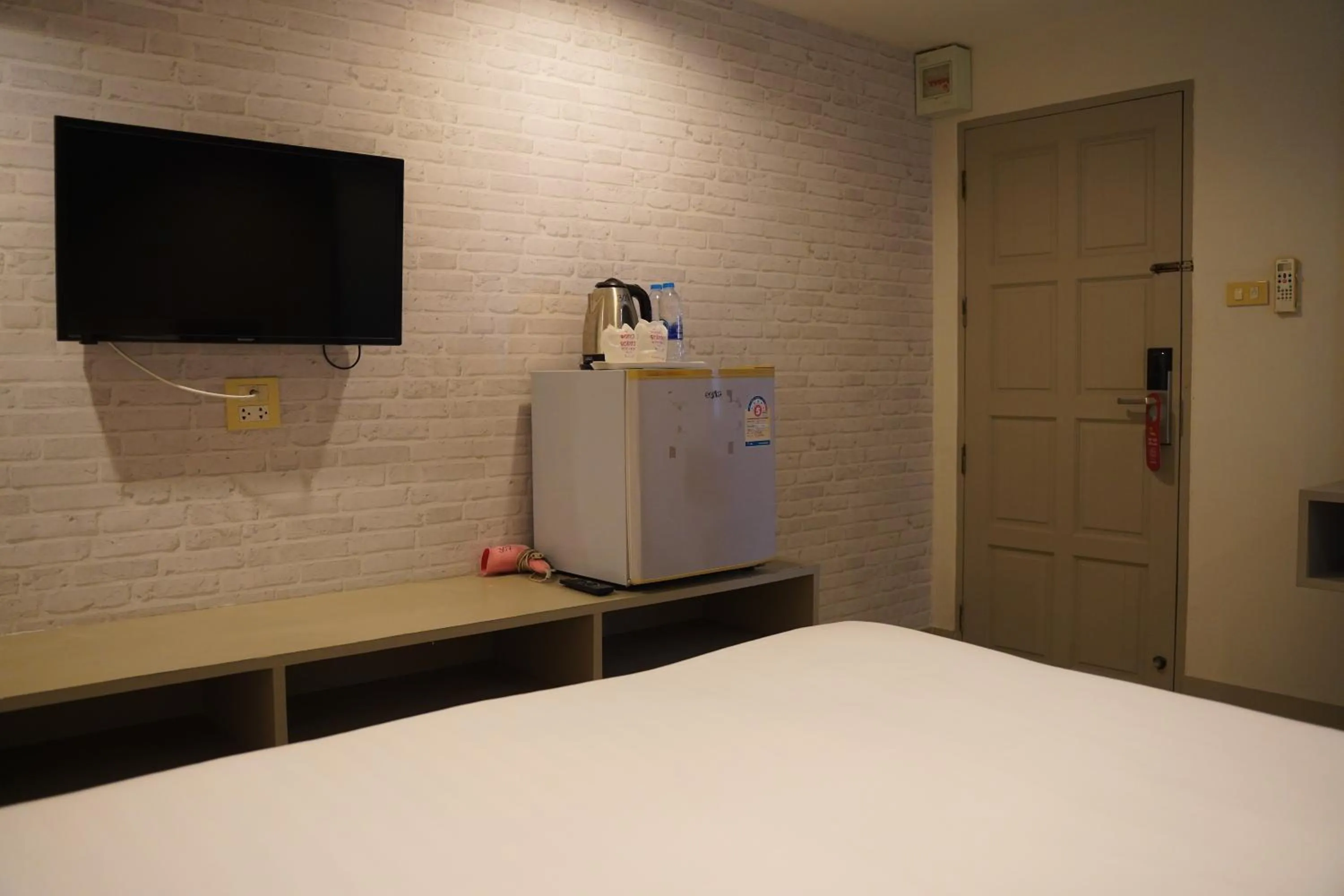 Facility for disabled guests, Bed in V Style Pattaya North Beach