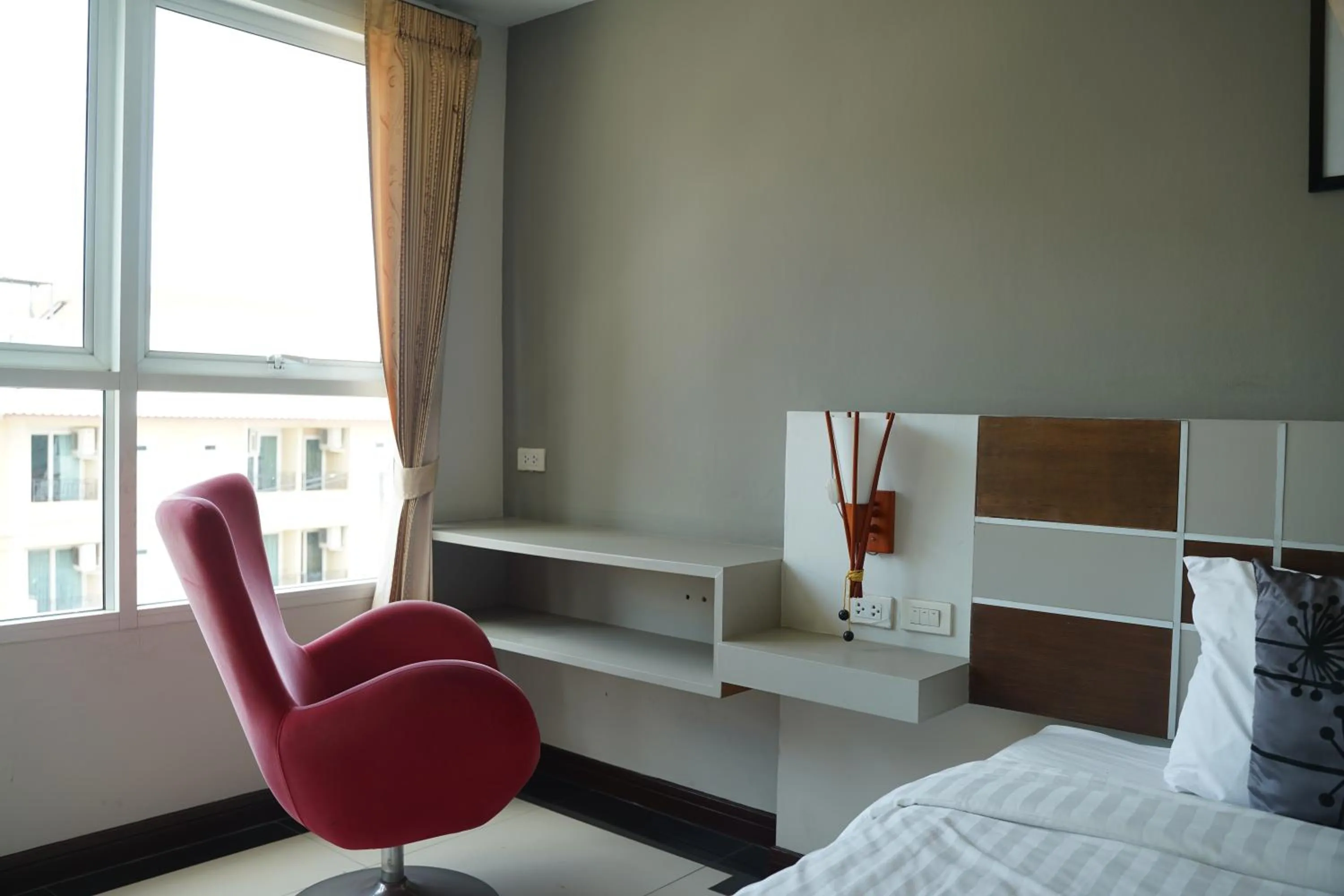 Bedroom, Bed in V Style Pattaya North Beach