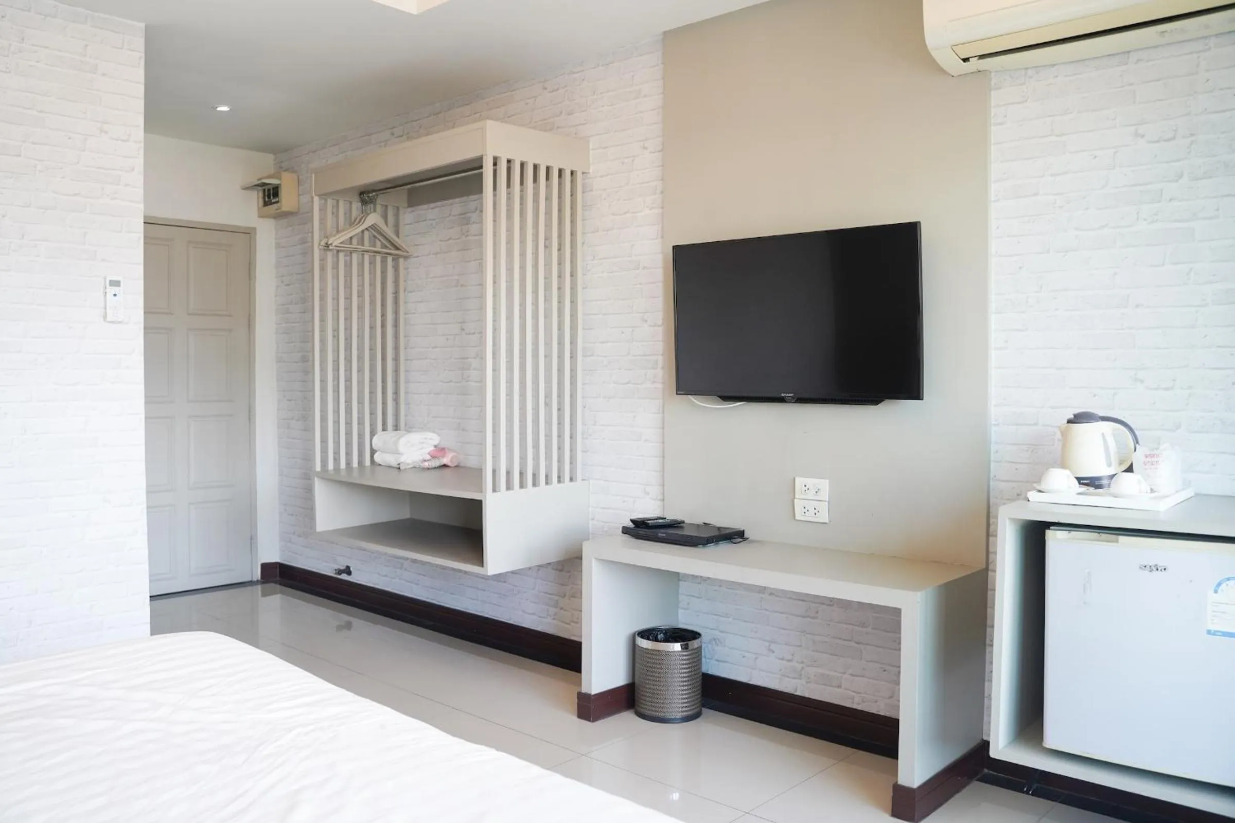 TV and multimedia, Bed in V Style Pattaya North Beach