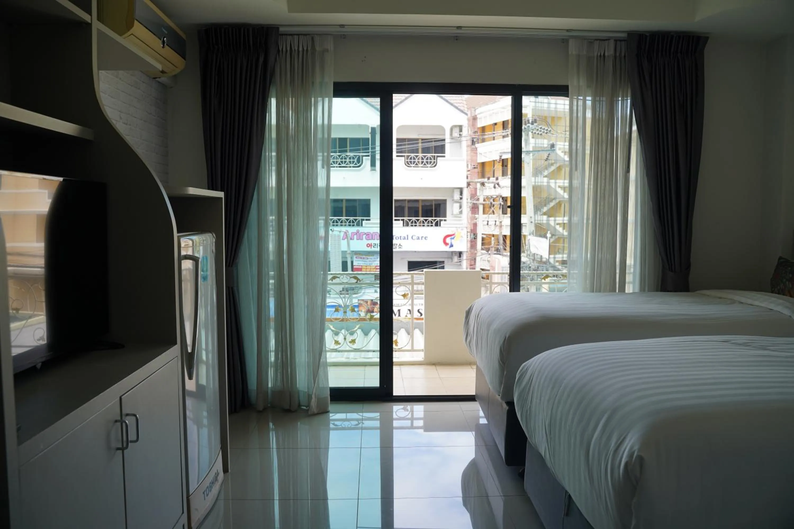 Bedroom, Bed in V Style Pattaya North Beach