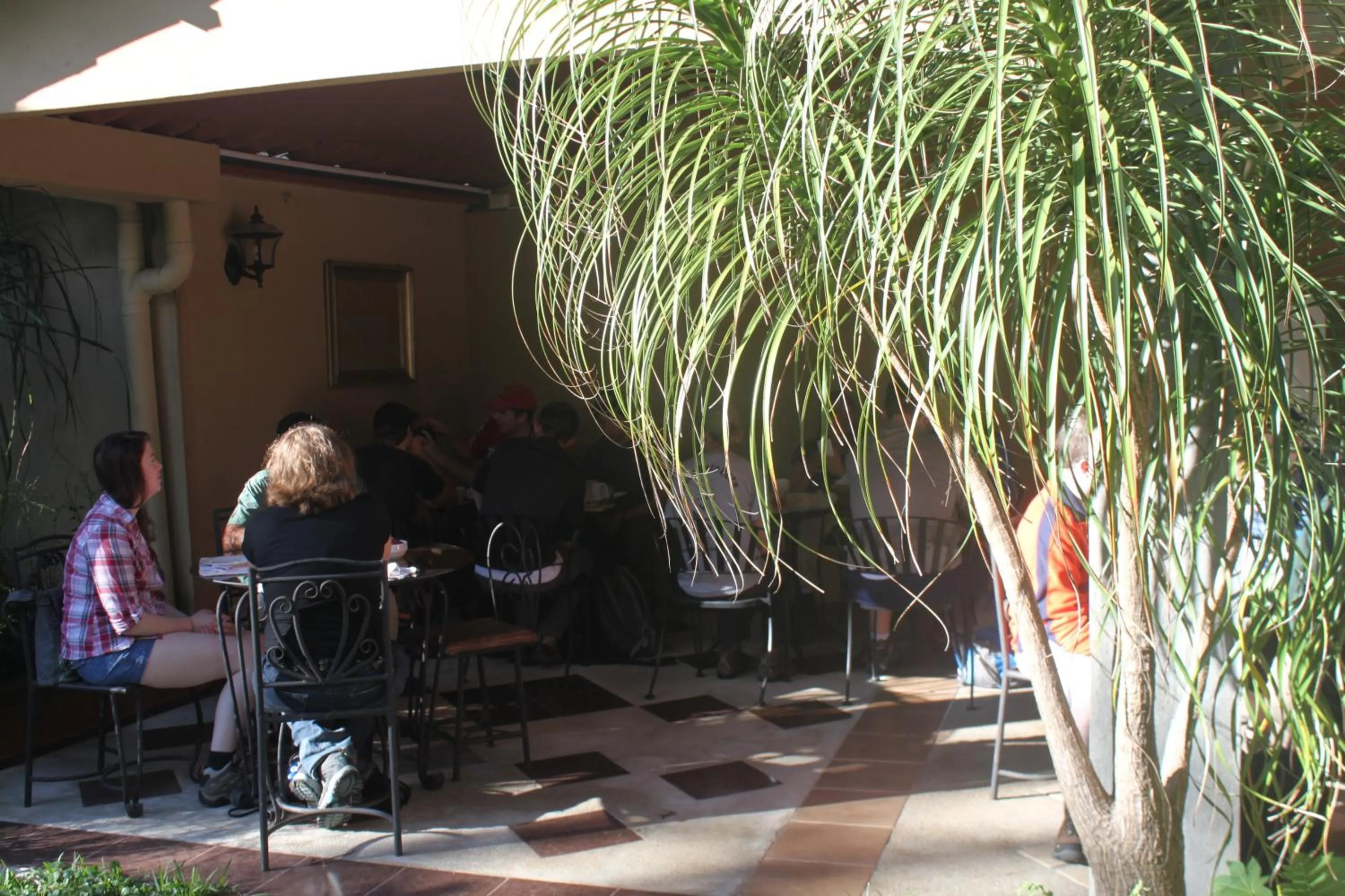 Restaurant/places to eat in Hotel Santa Maria Inn