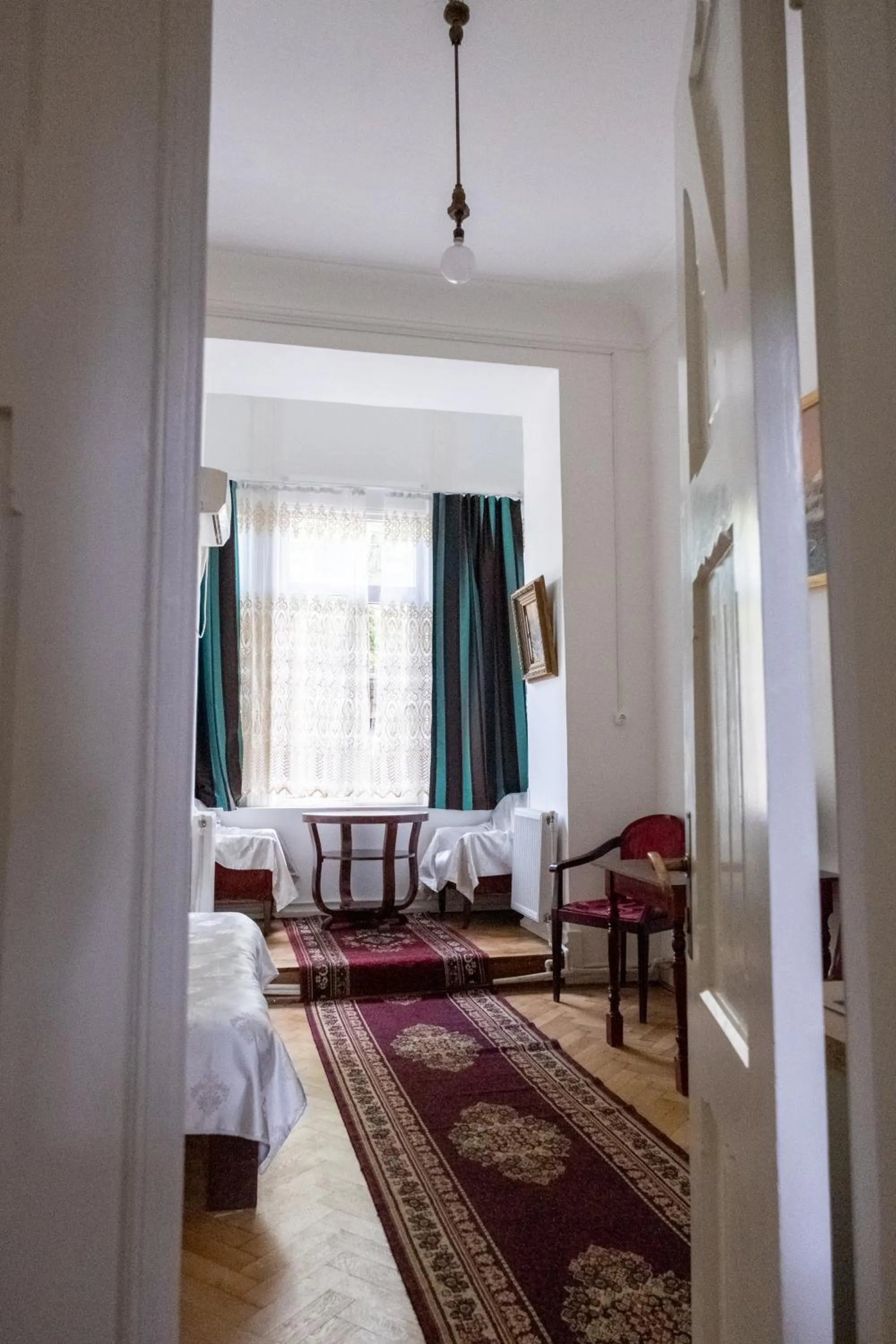 Gutsa Artists Mini-Hotel