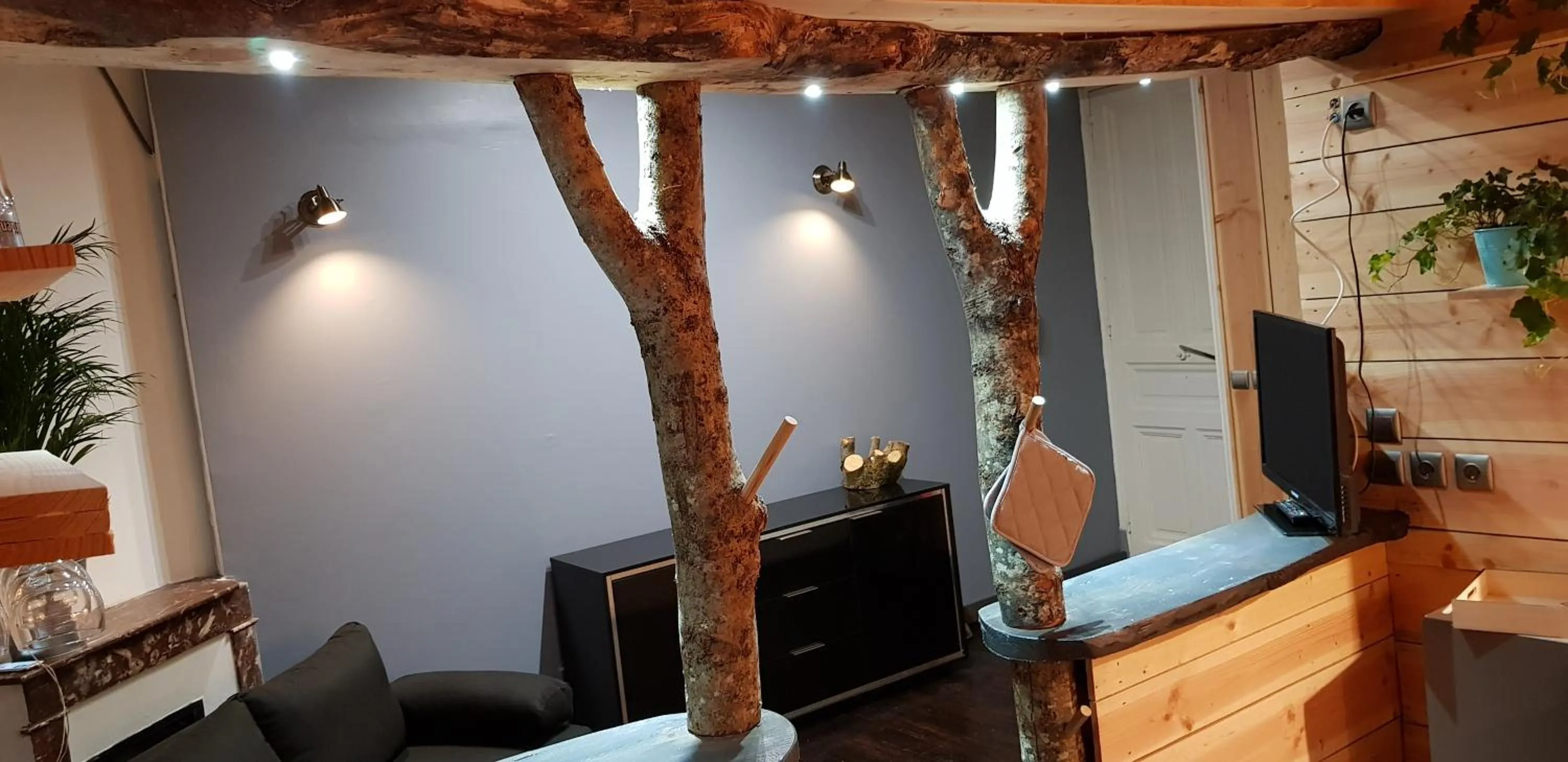 Dining area in CABANE à DRINE