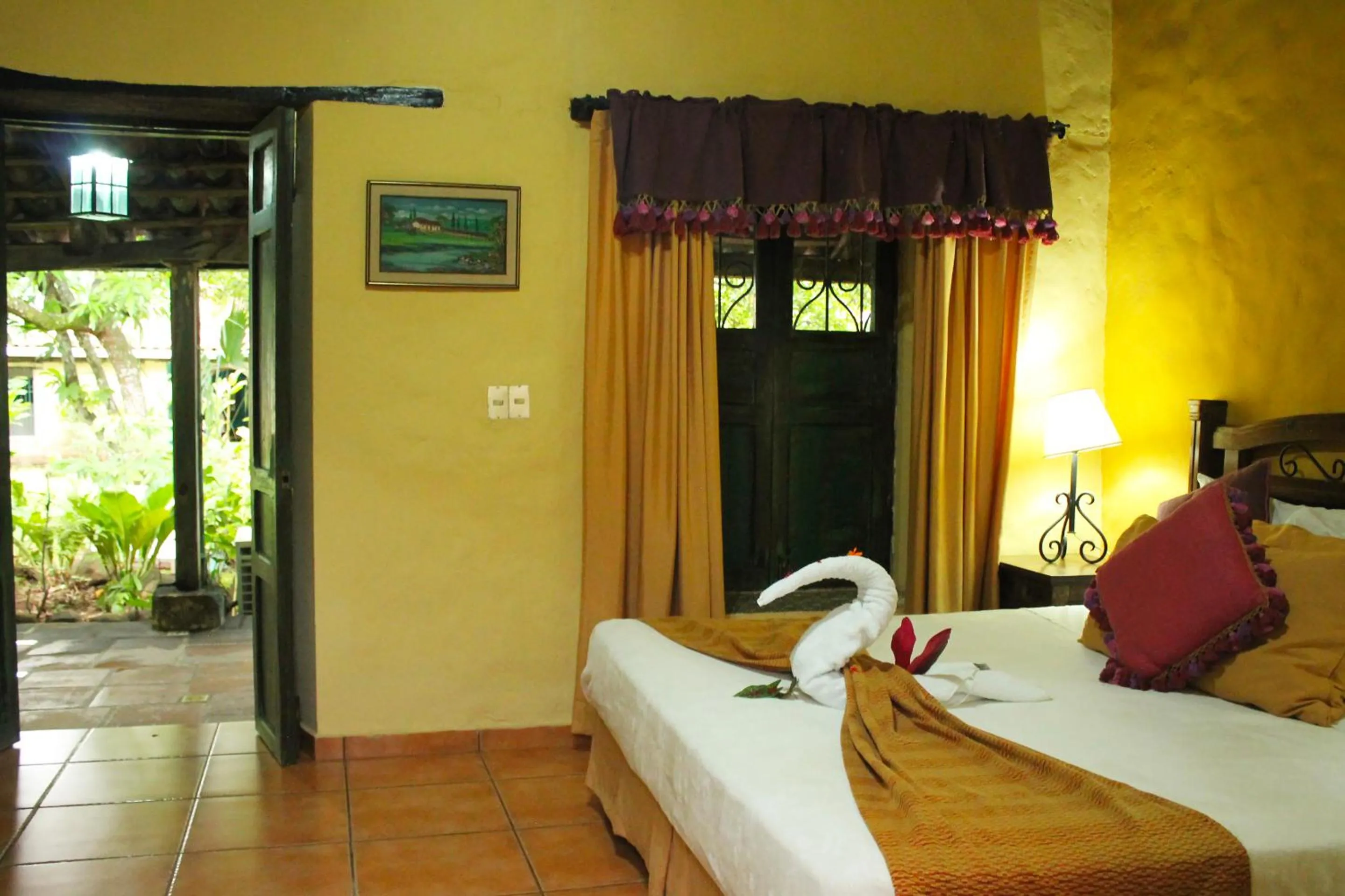 Bed in La Posada de Suchitlan