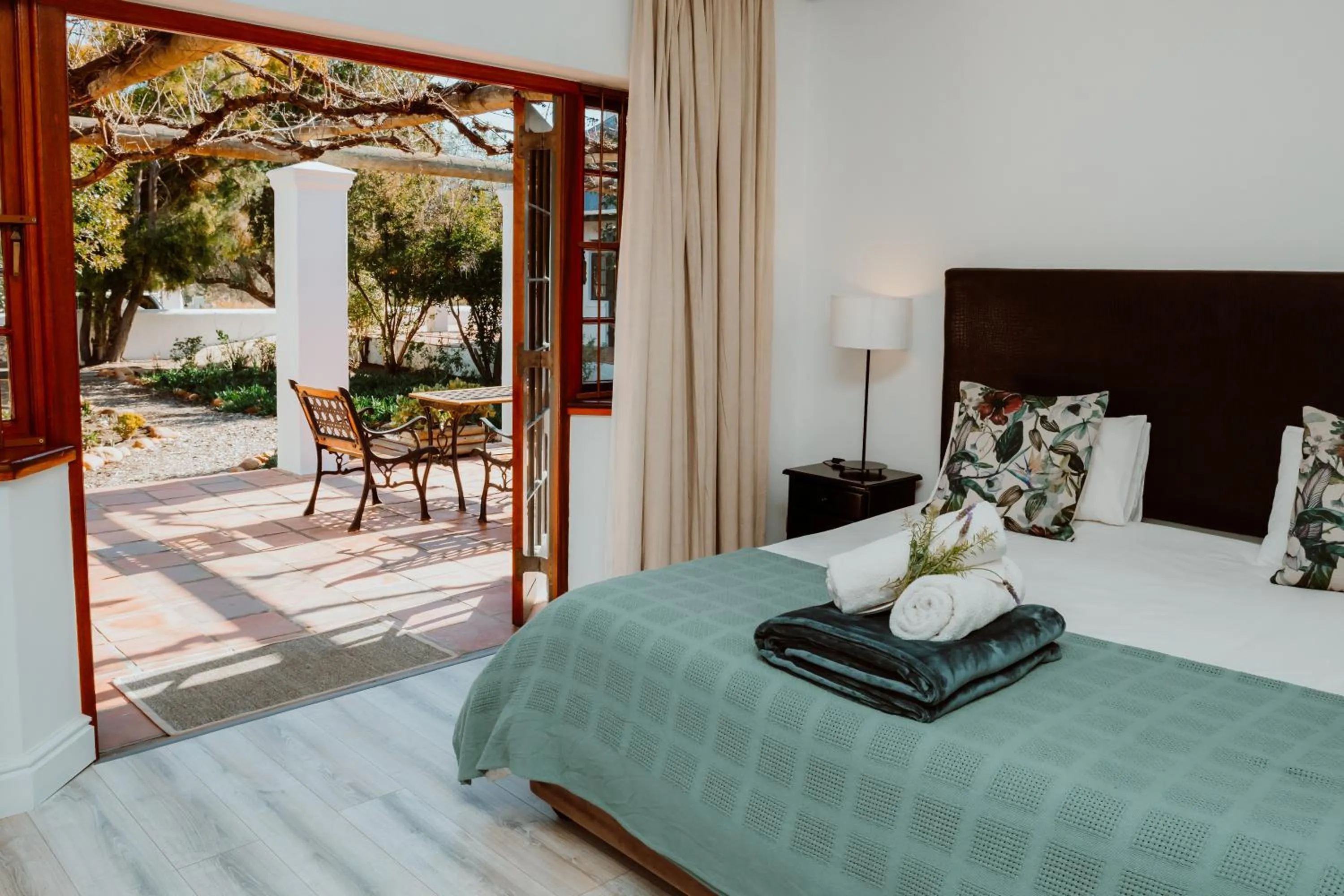 Photo of the whole room, Bed in Manley Wine Estate