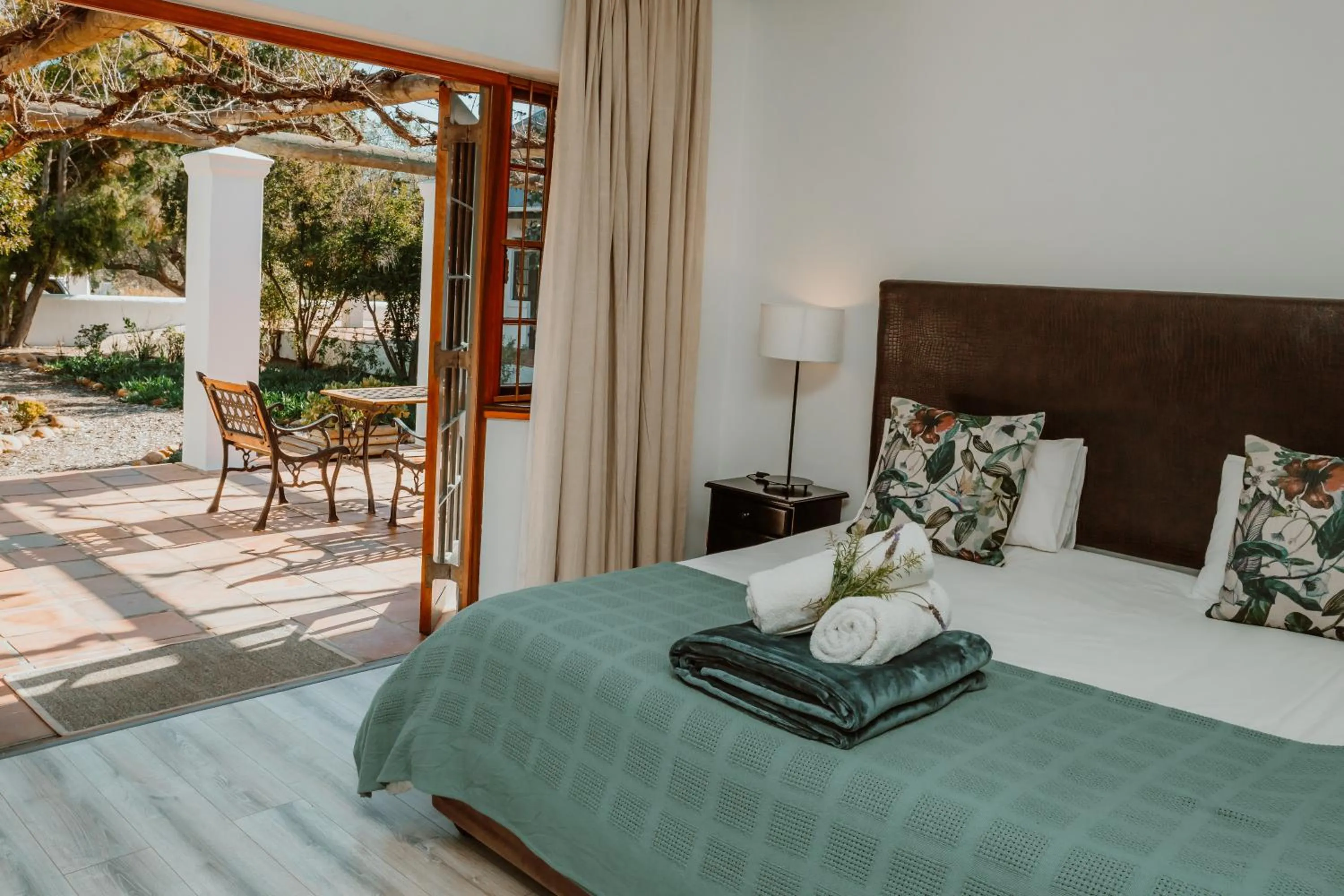 Photo of the whole room, Bed in Manley Wine Estate