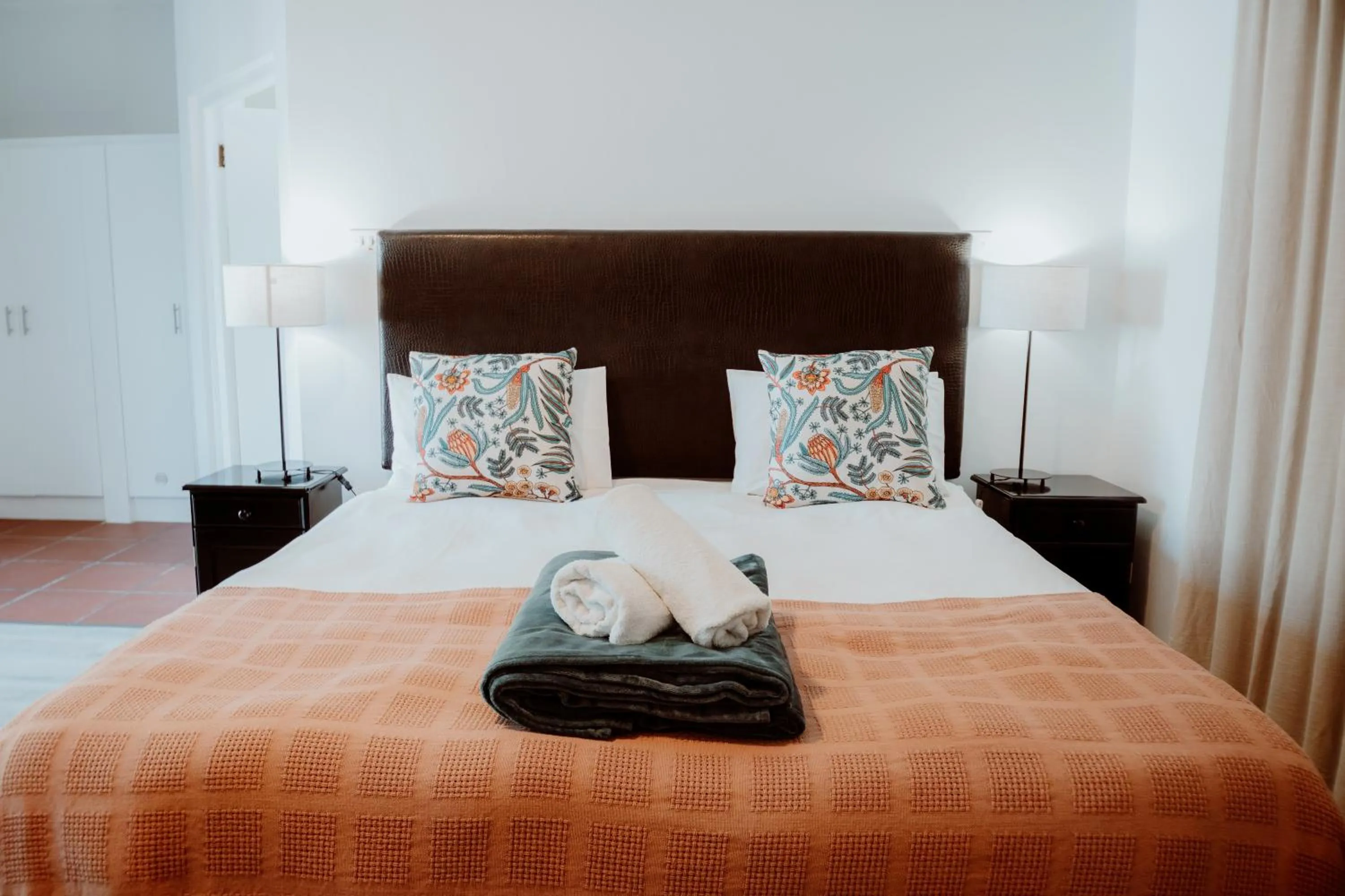 Photo of the whole room, Bed in Manley Wine Estate