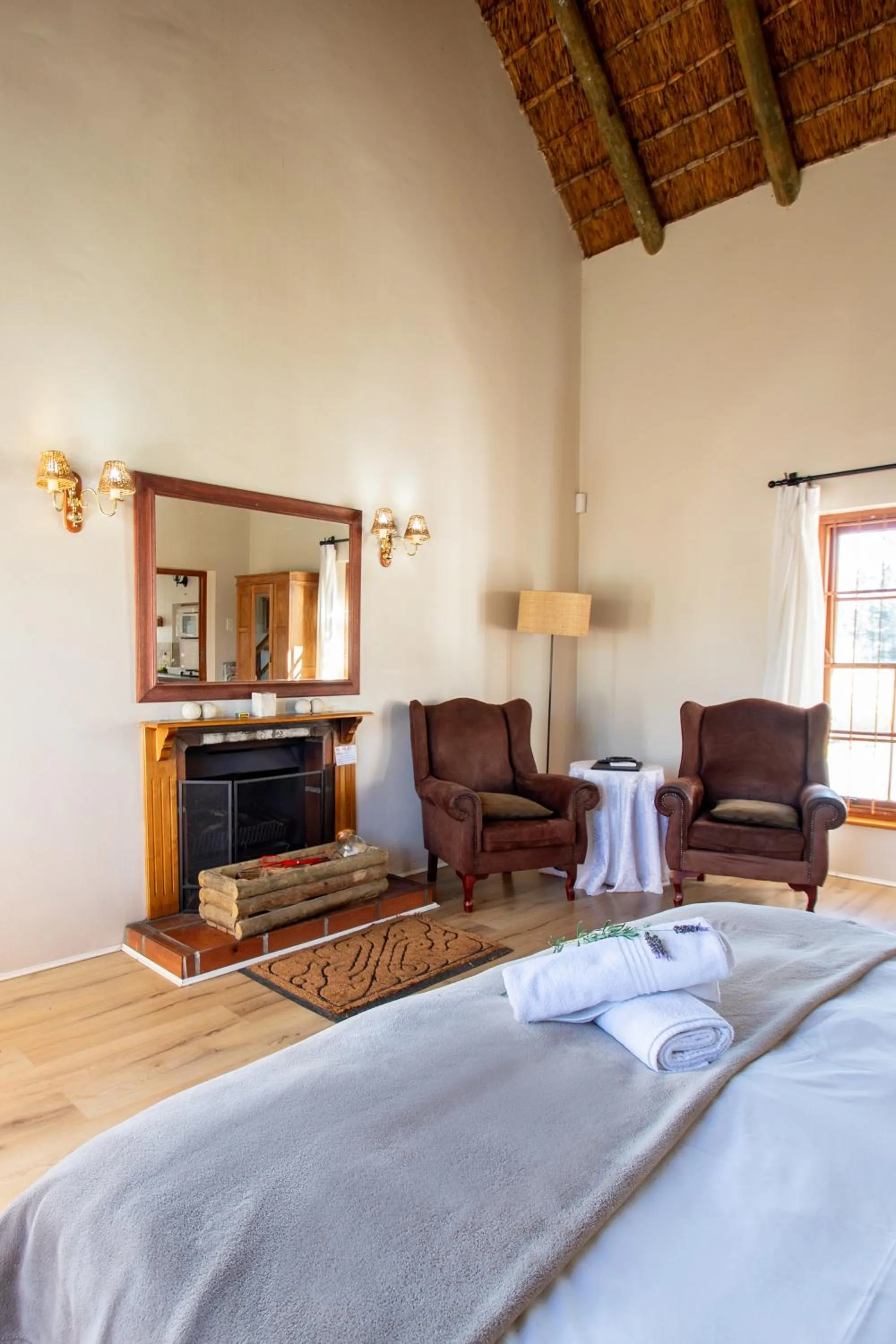 Photo of the whole room, Bed in Manley Wine Estate