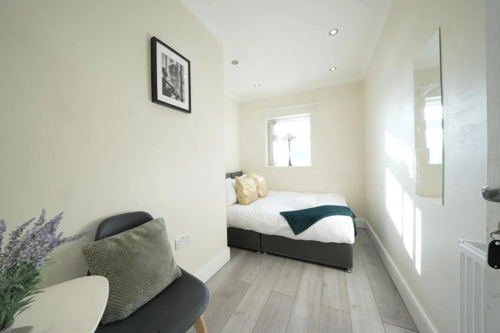 Bed in The Close Airport