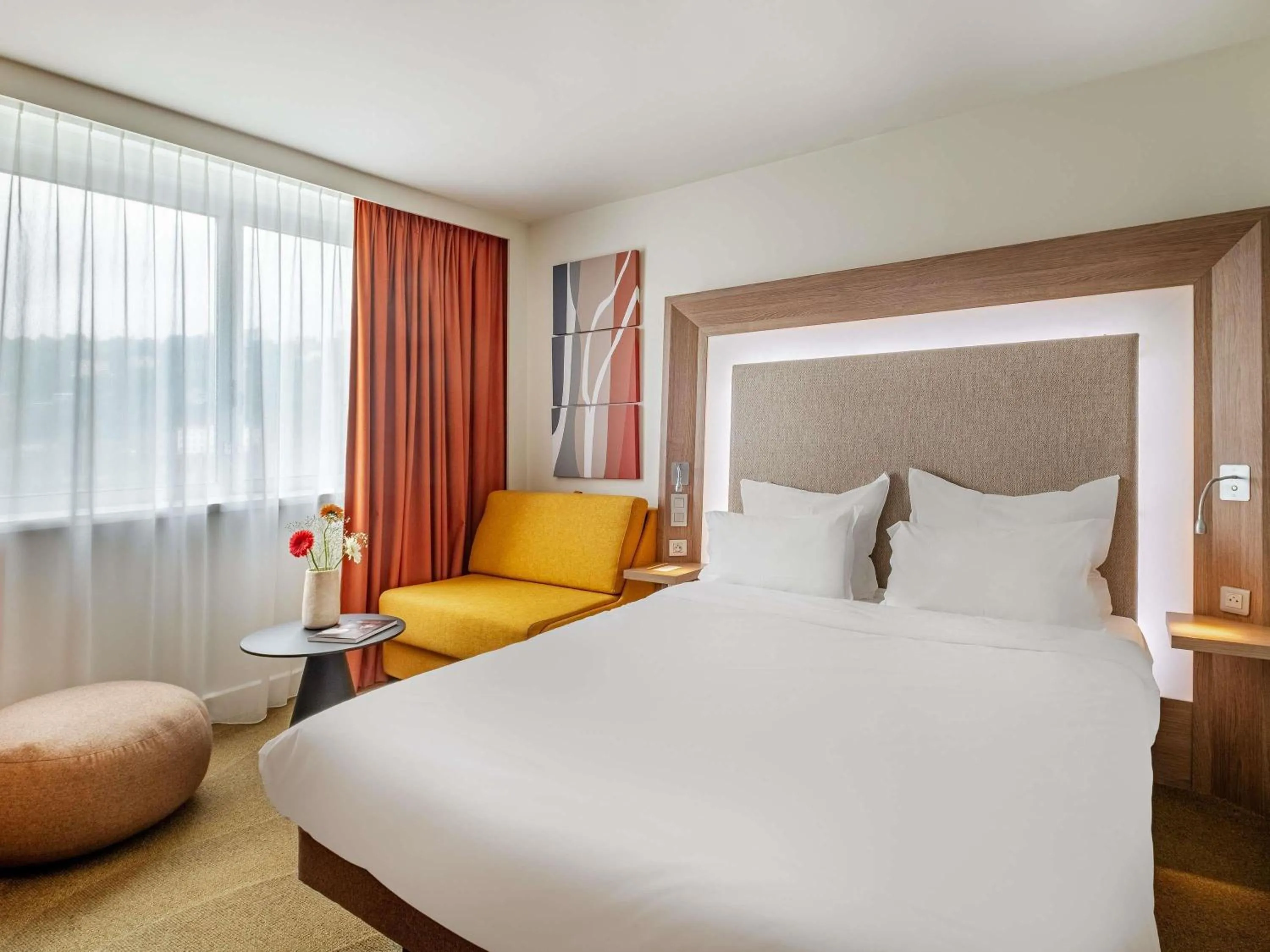 Classic Double Room with Sofa Bed in Novotel Lyon Centre-Confluence Bord de Saone