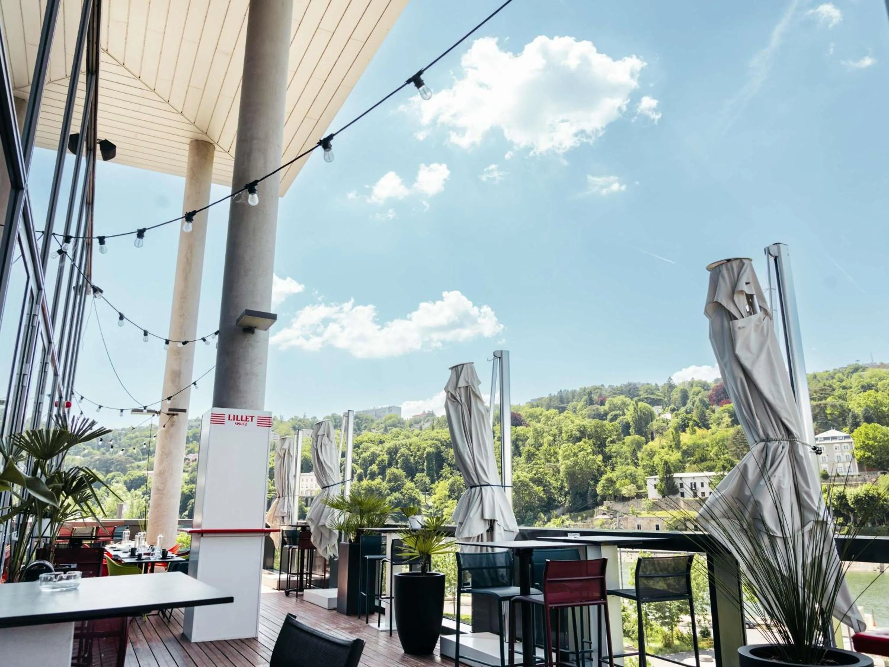 Restaurant/places to eat in Novotel Lyon Centre-Confluence Bord de Saone