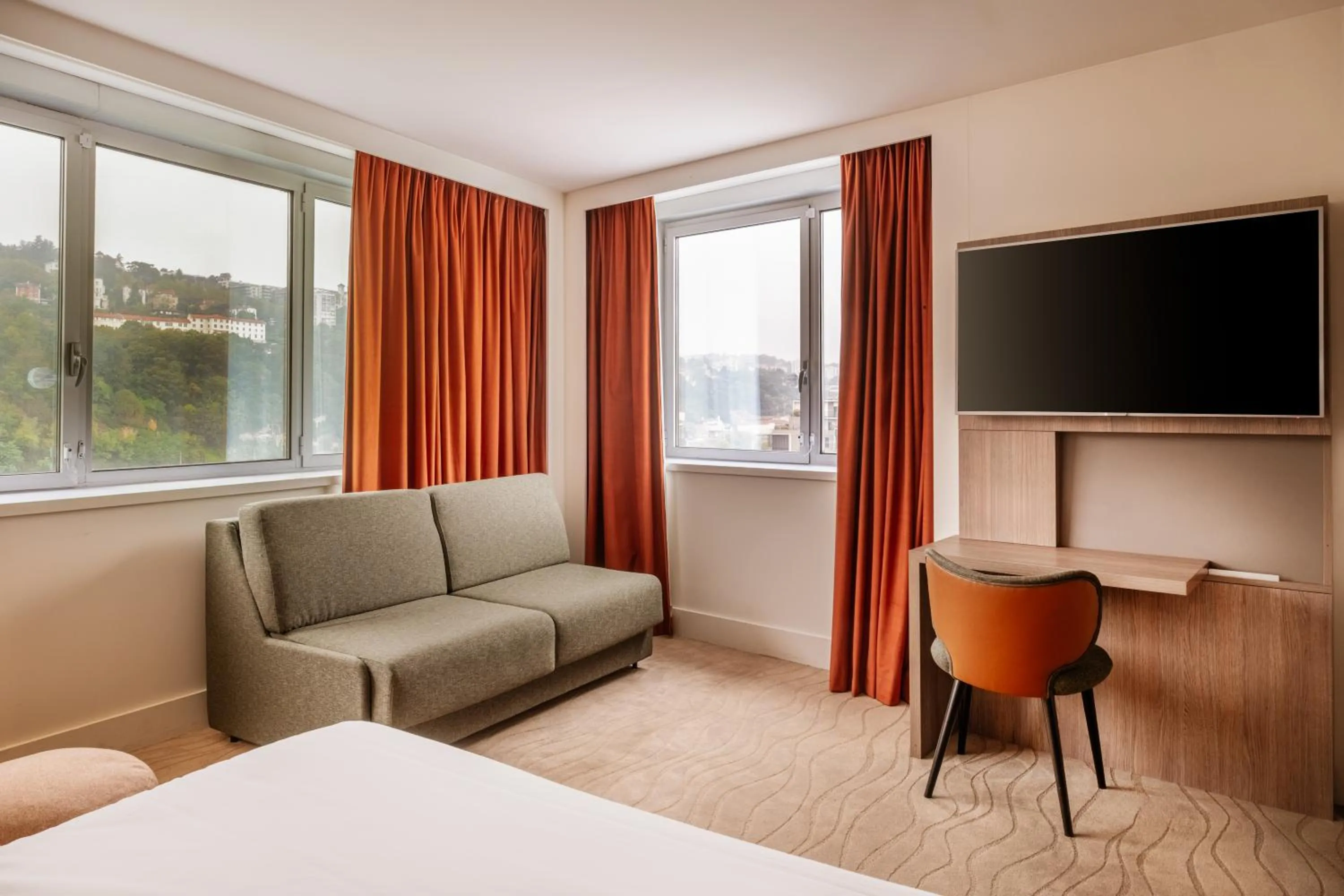 Bedroom, Bed in Novotel Lyon Centre-Confluence Bord de Saone