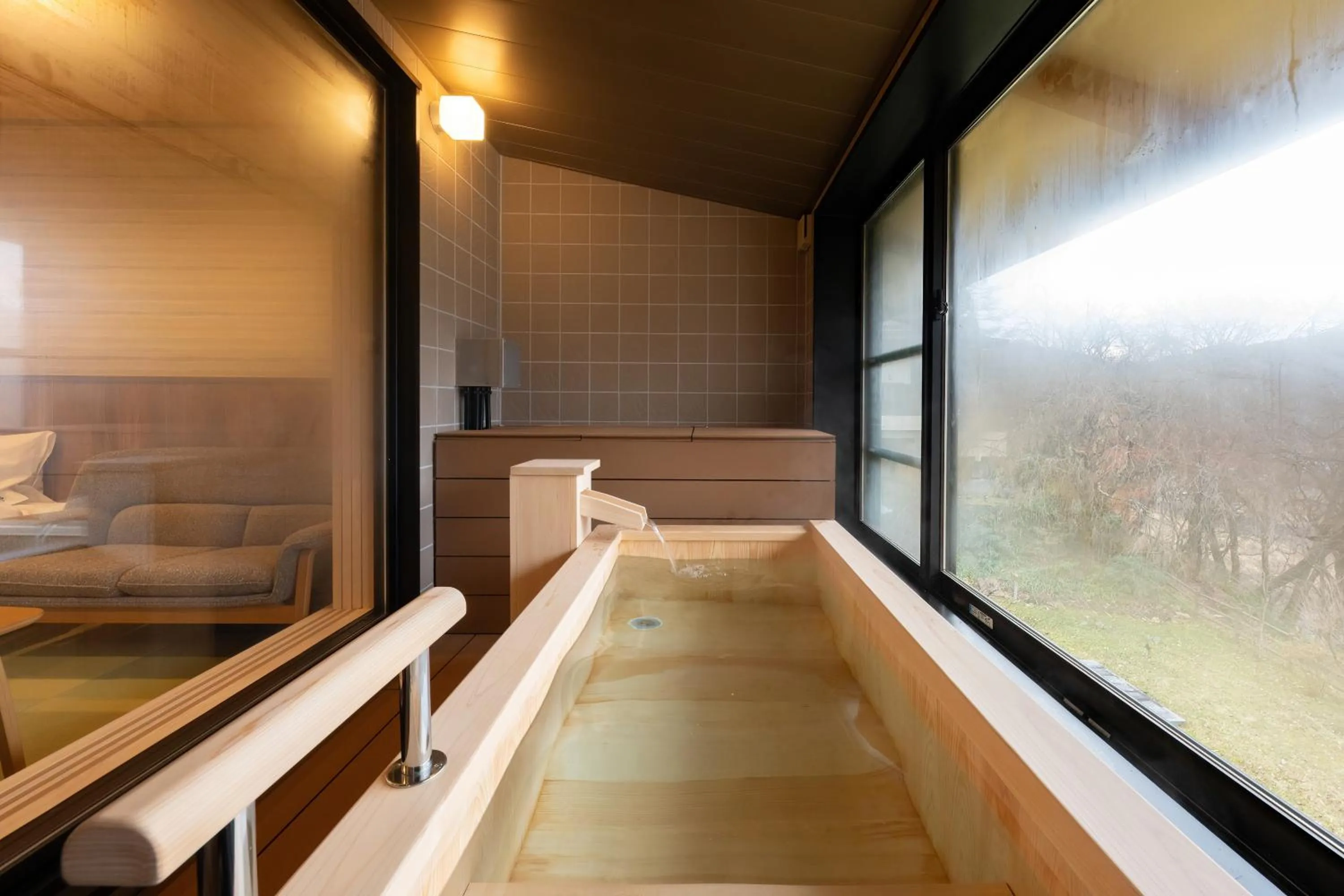Hot Tub in Senkyo