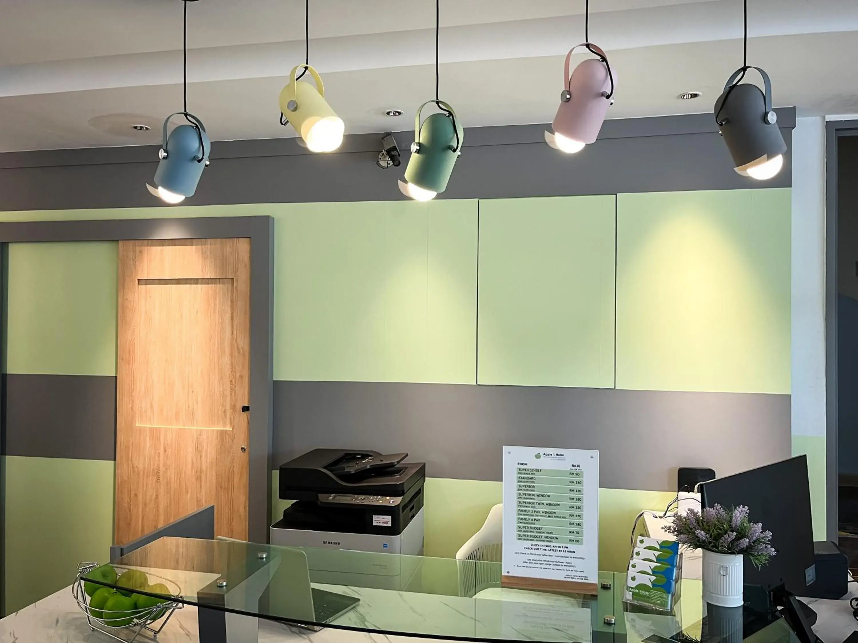 Lobby or reception in Apple 1 Hotel Queensbay Lobby or reception in Apple 1 Hotel Queensbay