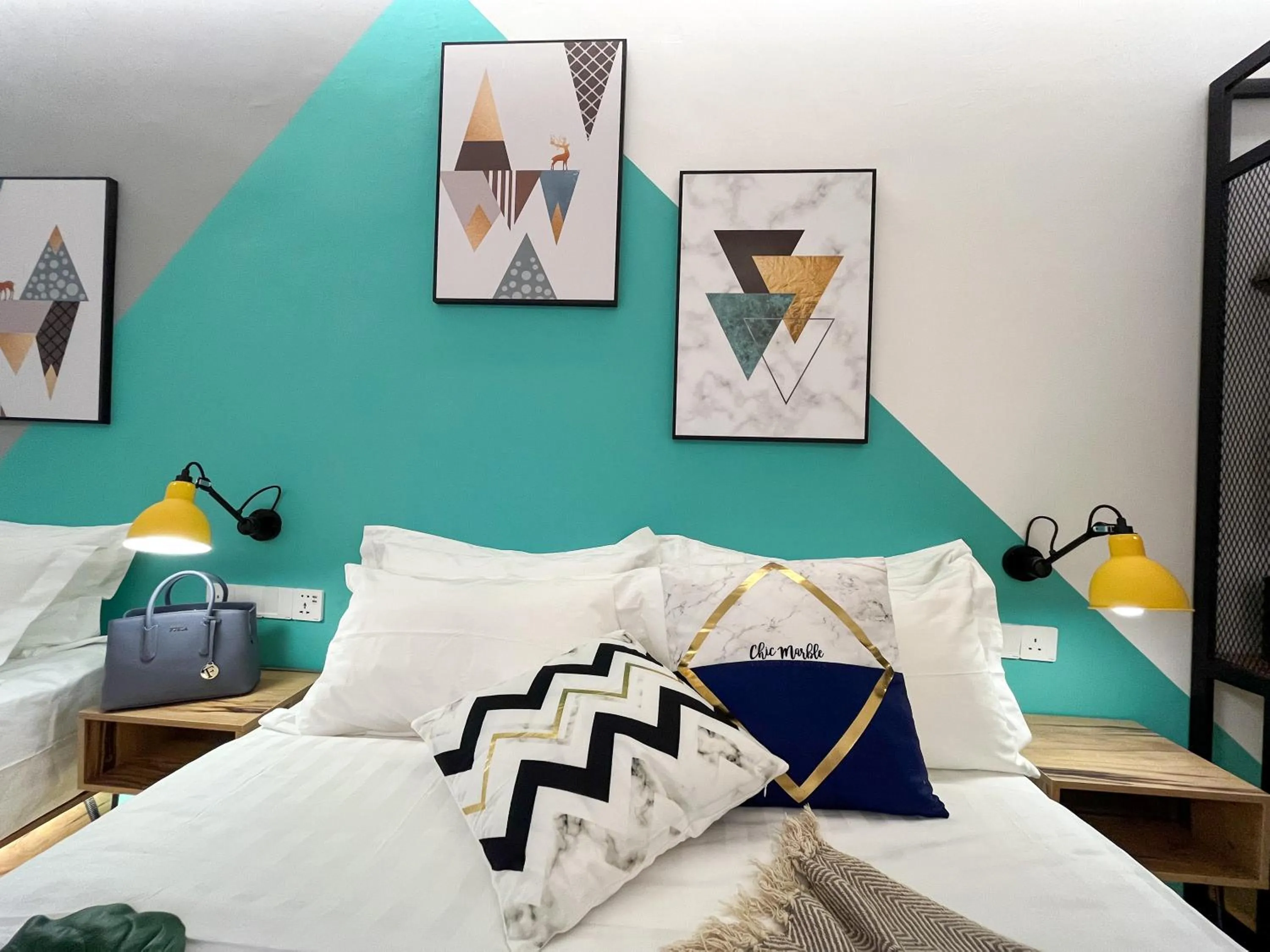 Bed in Apple 1 Hotel Queensbay