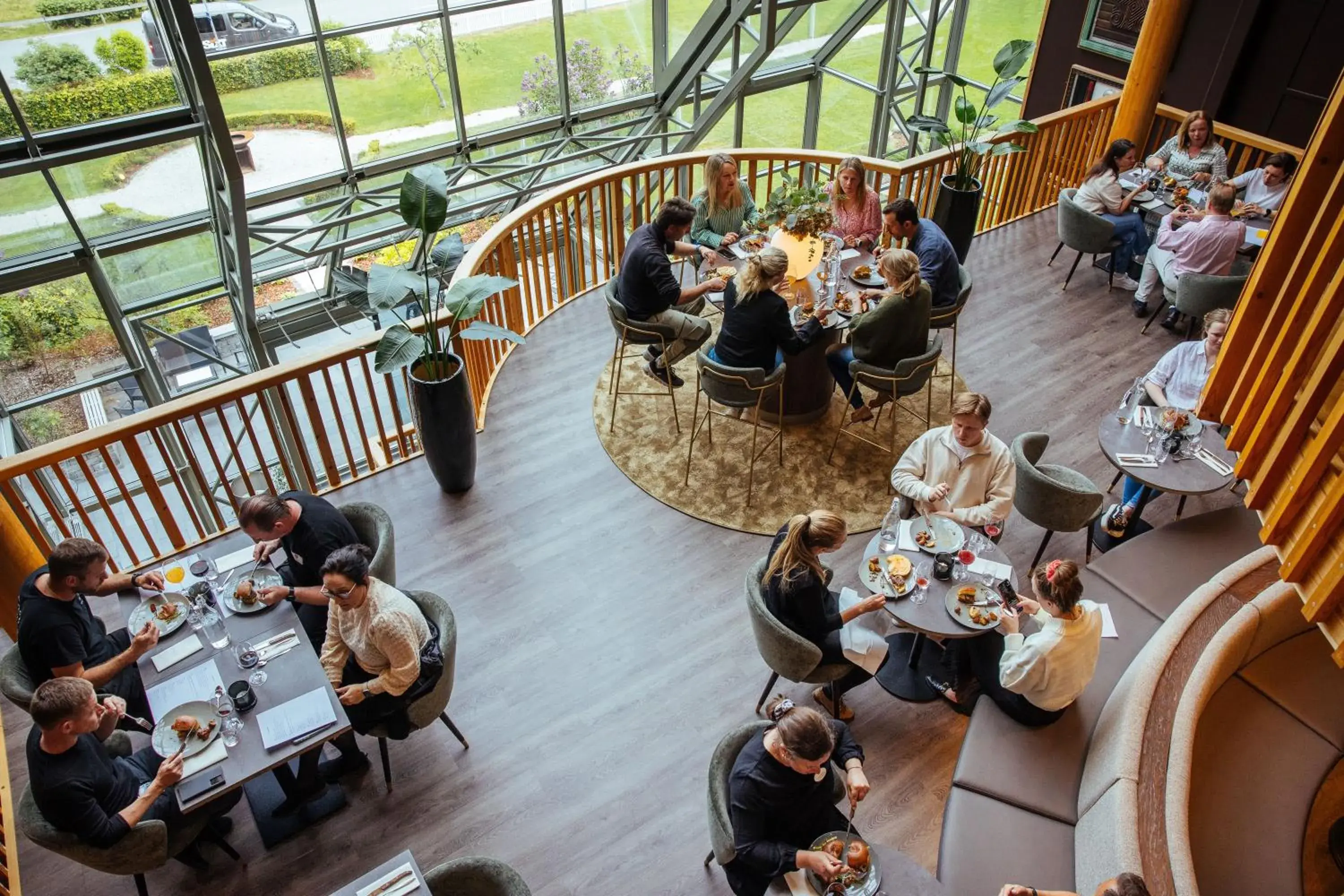 Restaurant/places to eat in Fretheim Hotel Restaurant/places to eat in Fretheim Hotel