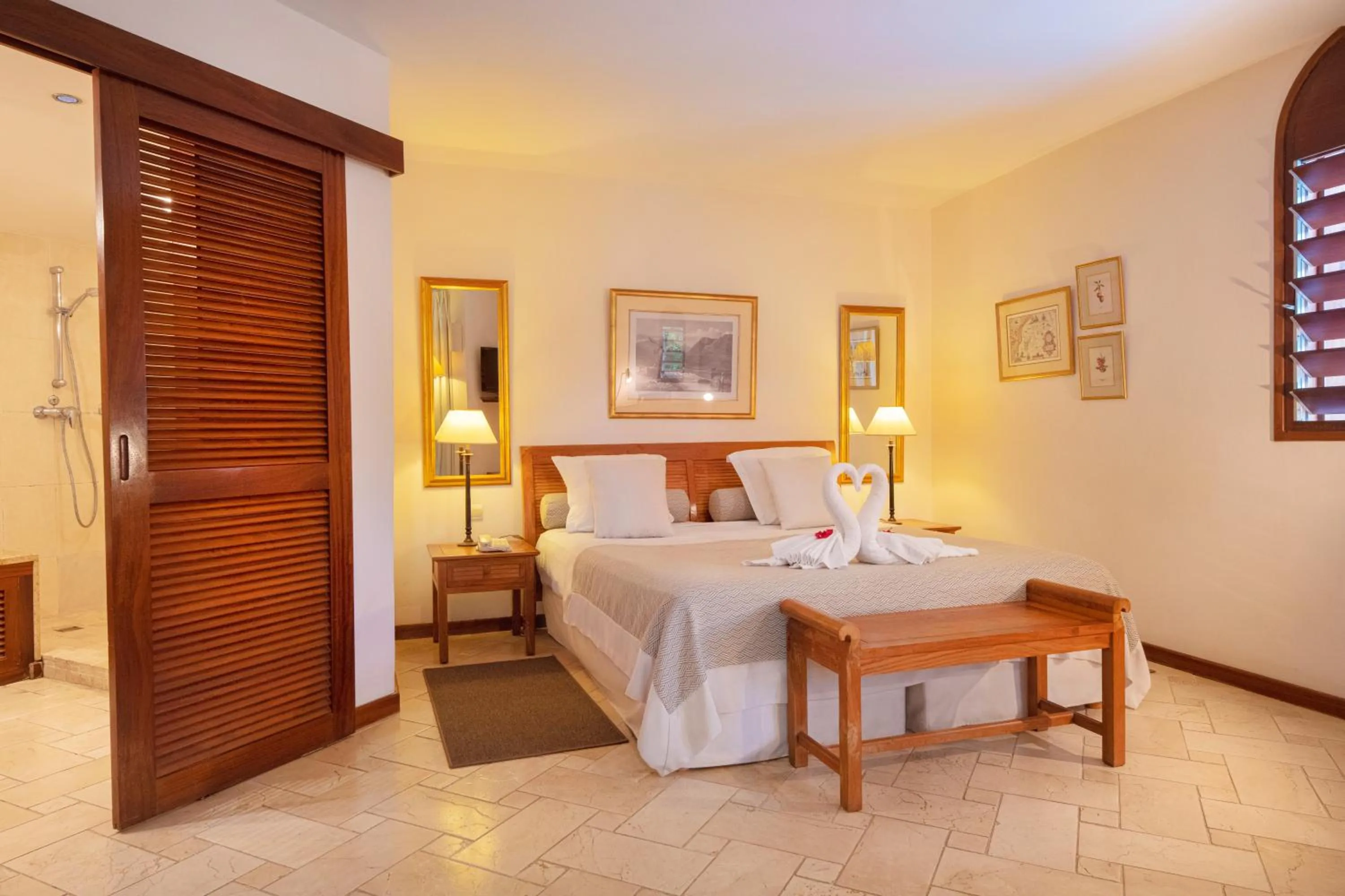 Bedroom, Bed in Le Saint Alexis **** Hotel & Spa