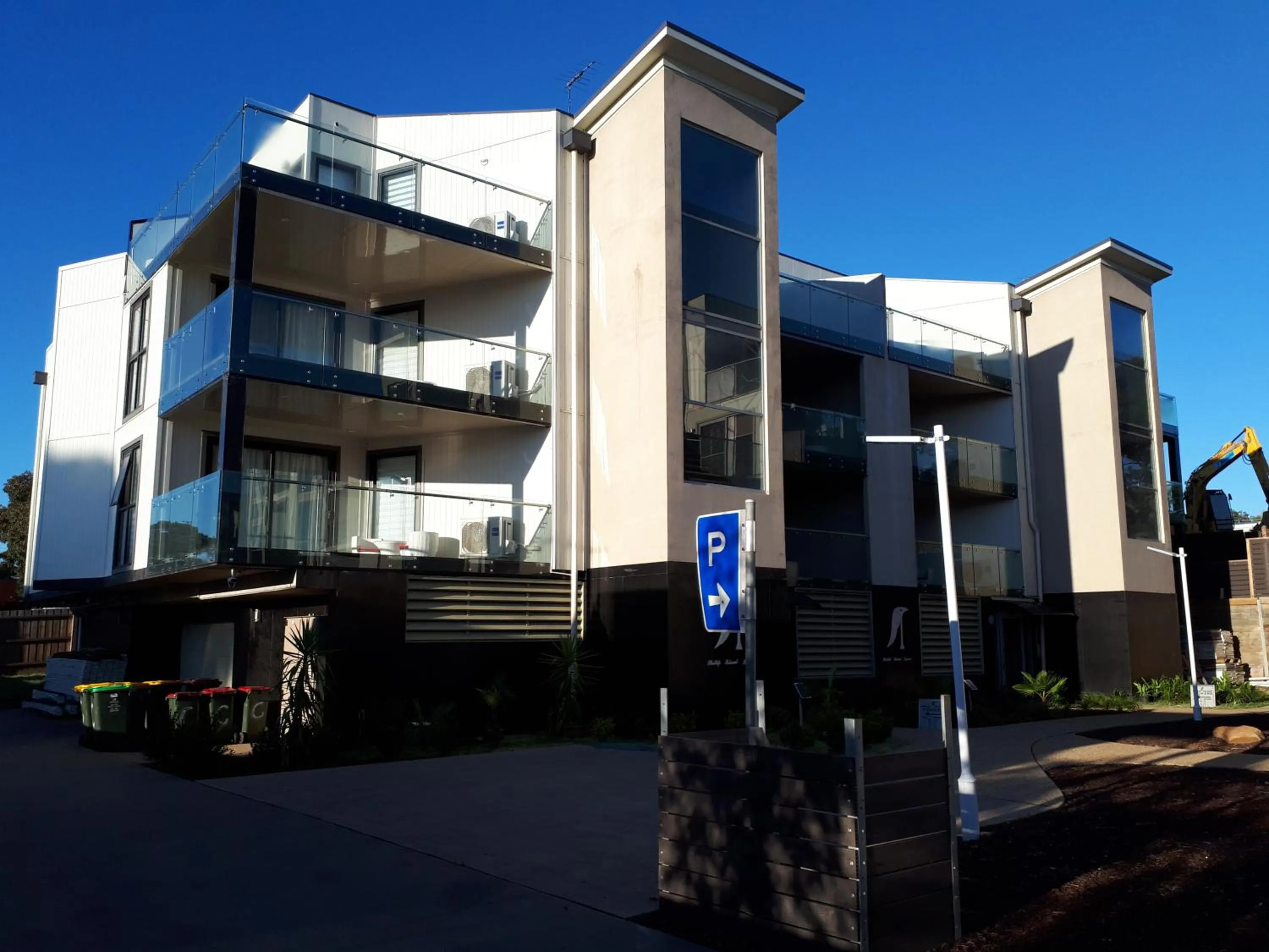 Apartments in Phillip Island Towers - Block C
