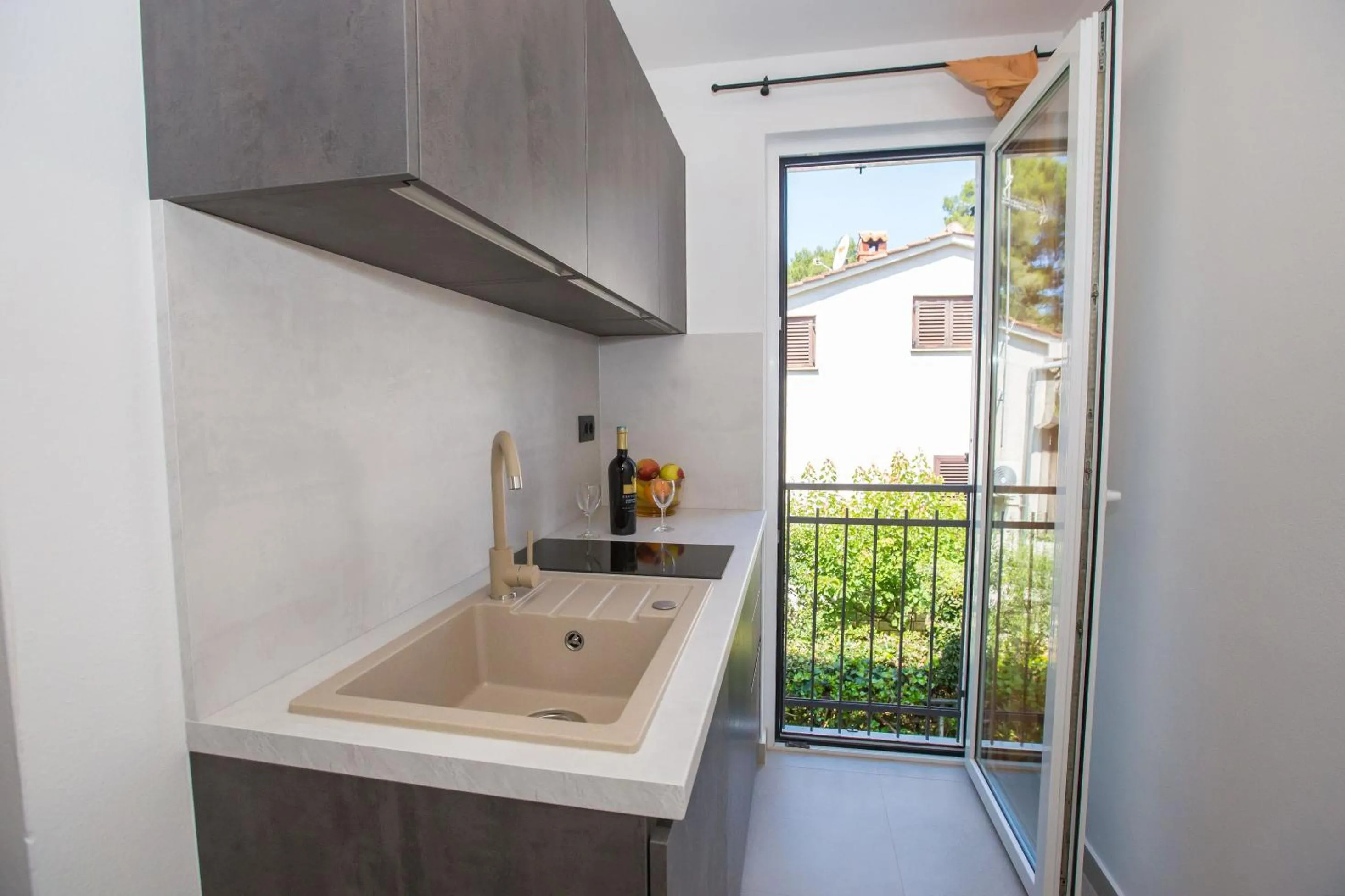 Kitchen or kitchenette in Apartments Villa Borik
