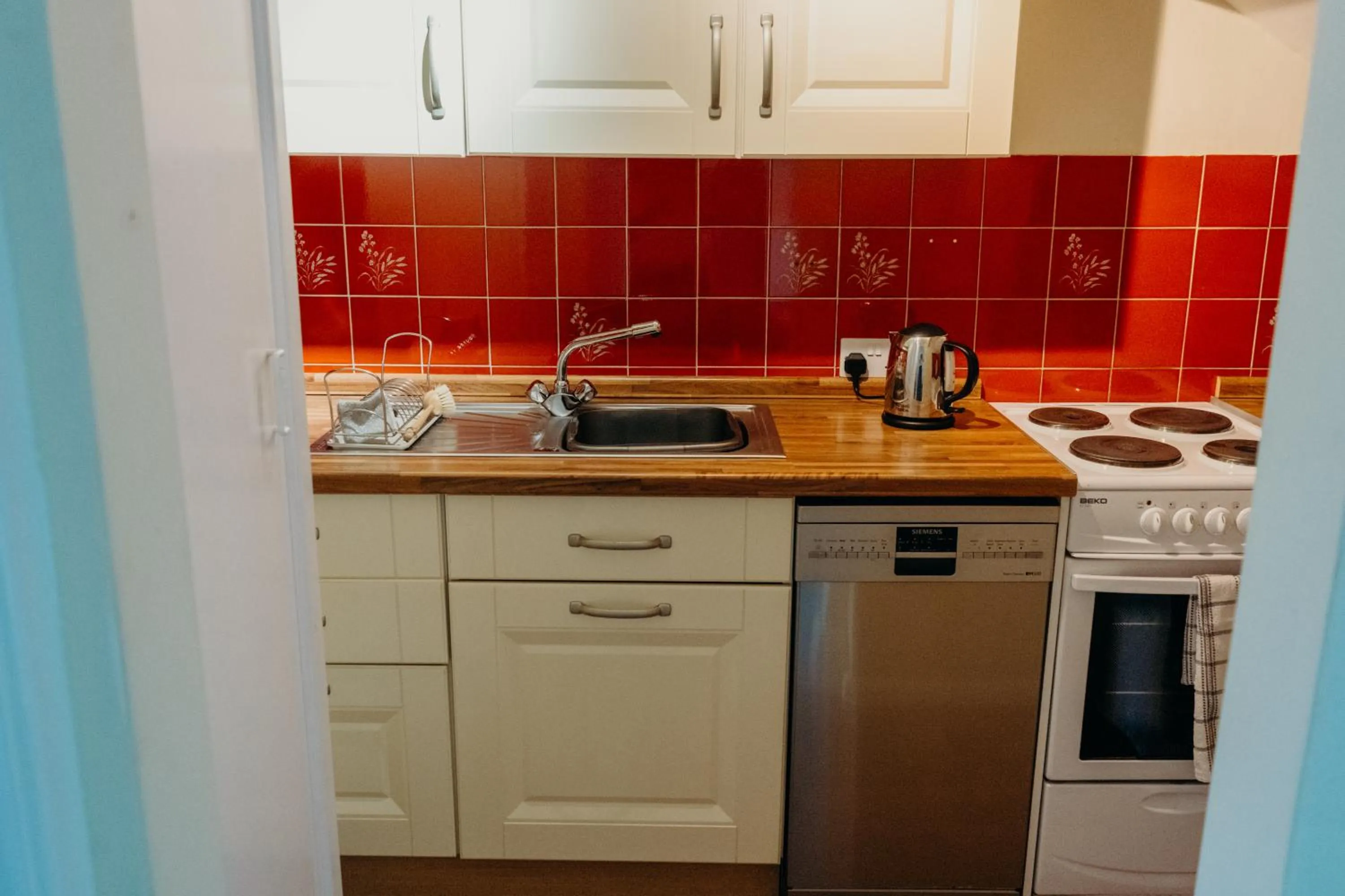 Kitchen or kitchenette in Lydford House