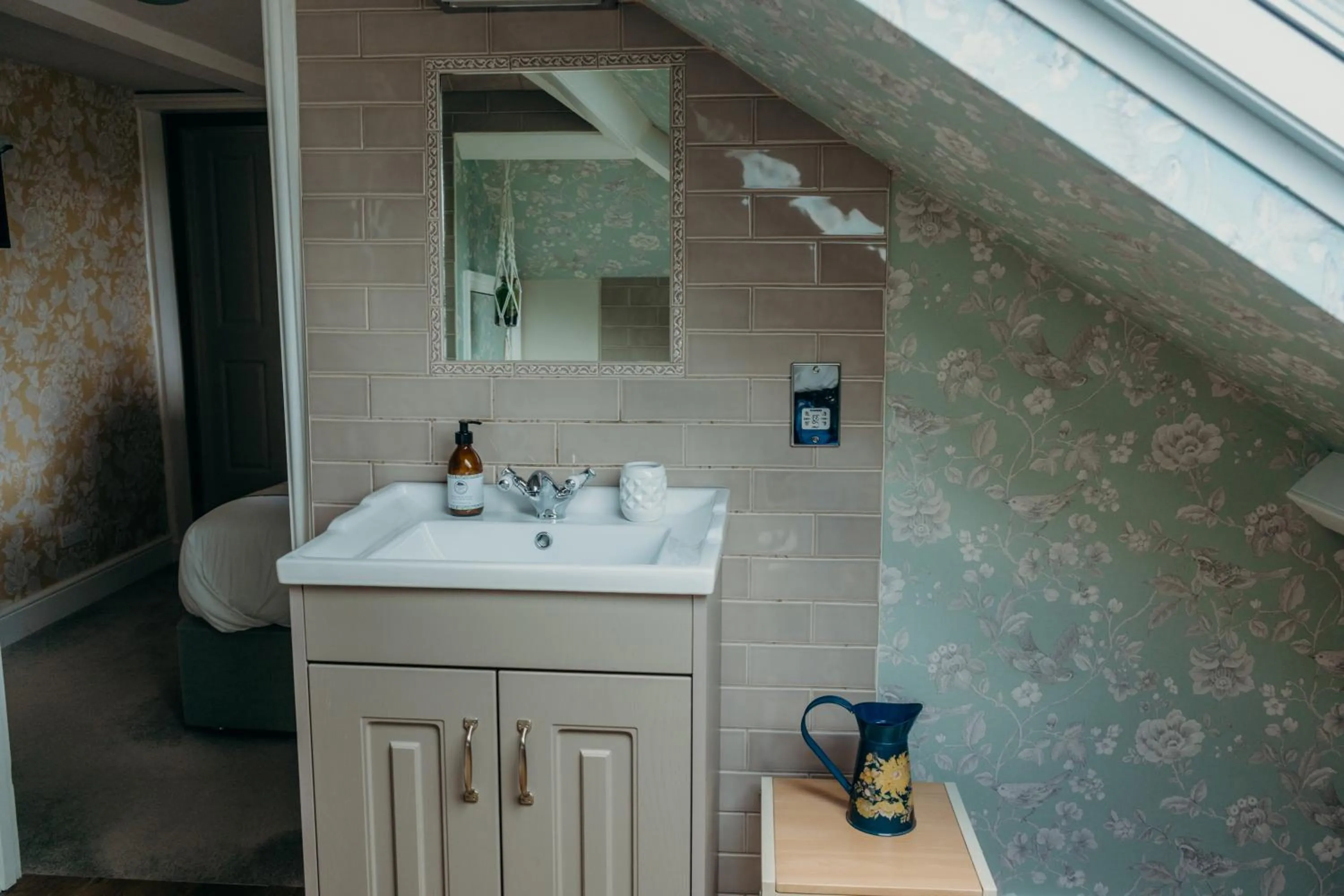 Bathroom in Lydford House