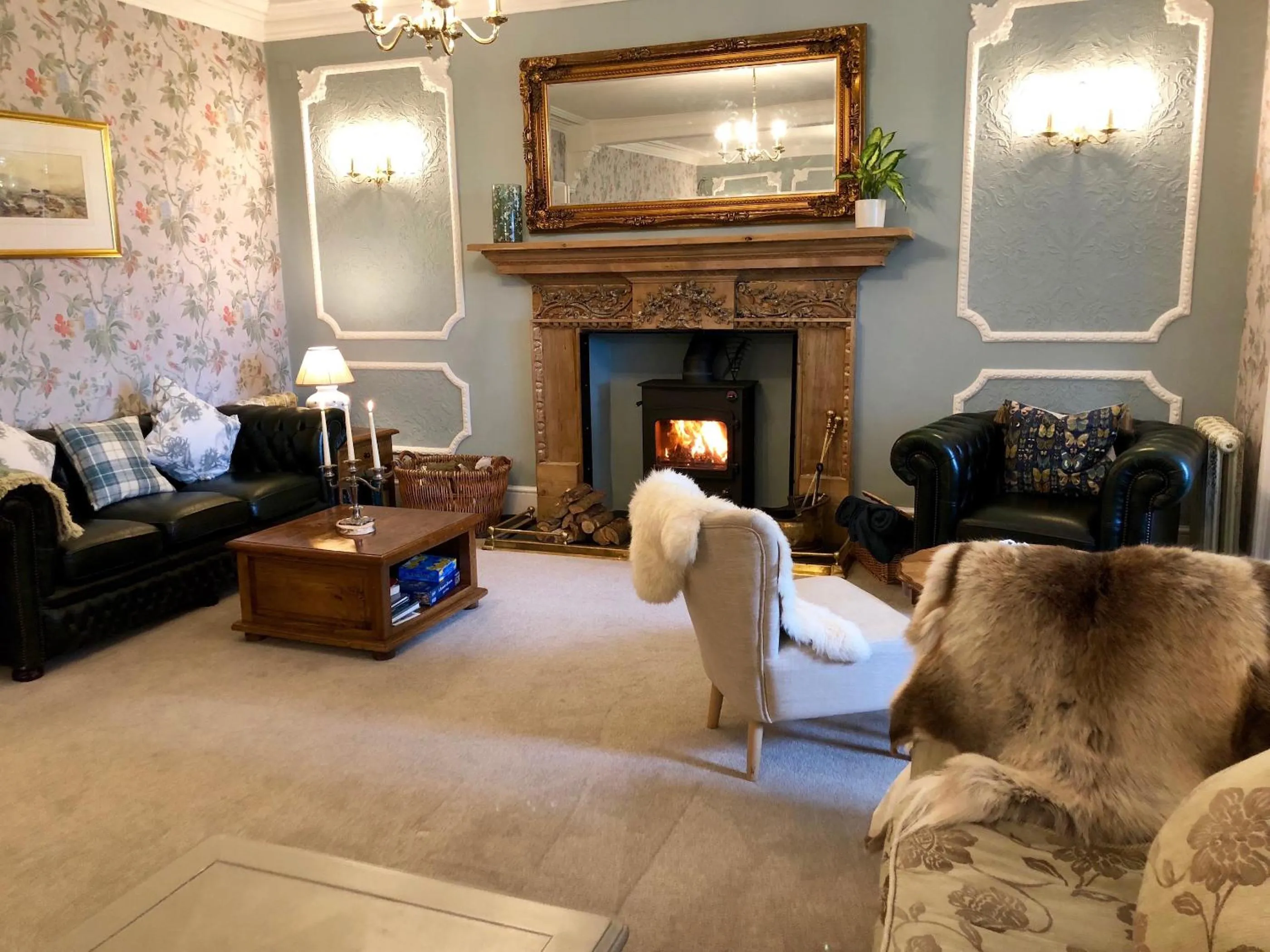 Lounge or bar in Lydford House