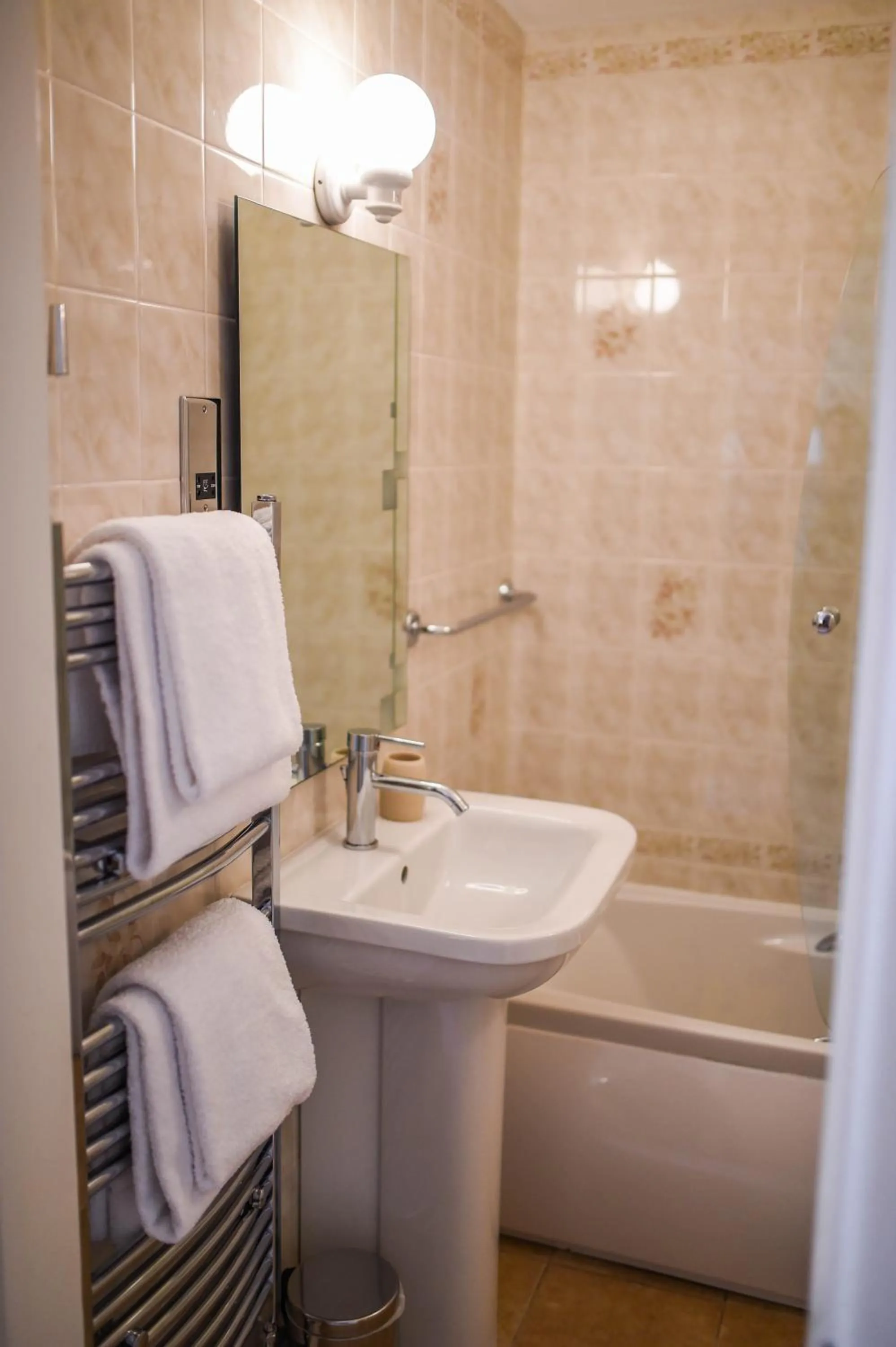 Bathroom in Lydford House