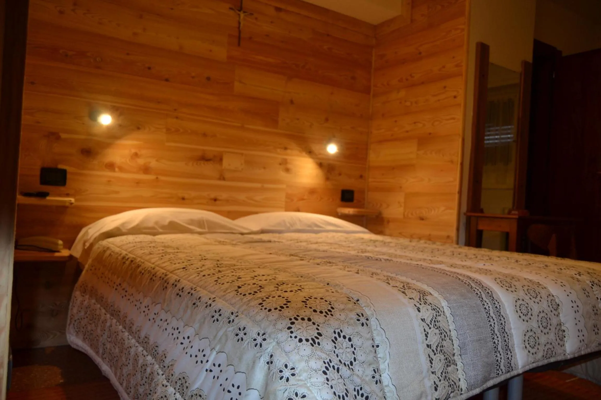 Breakfast, Bed in Albergo Cioccarelli