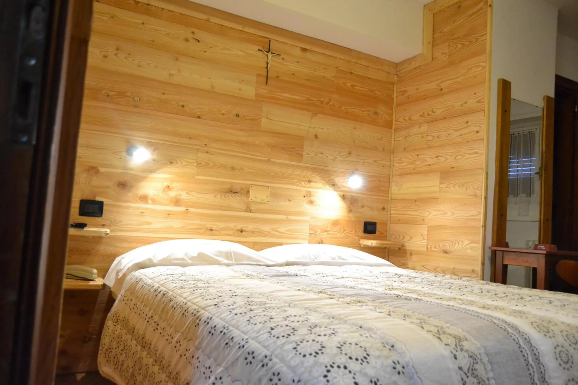 Breakfast, Bed in Albergo Cioccarelli