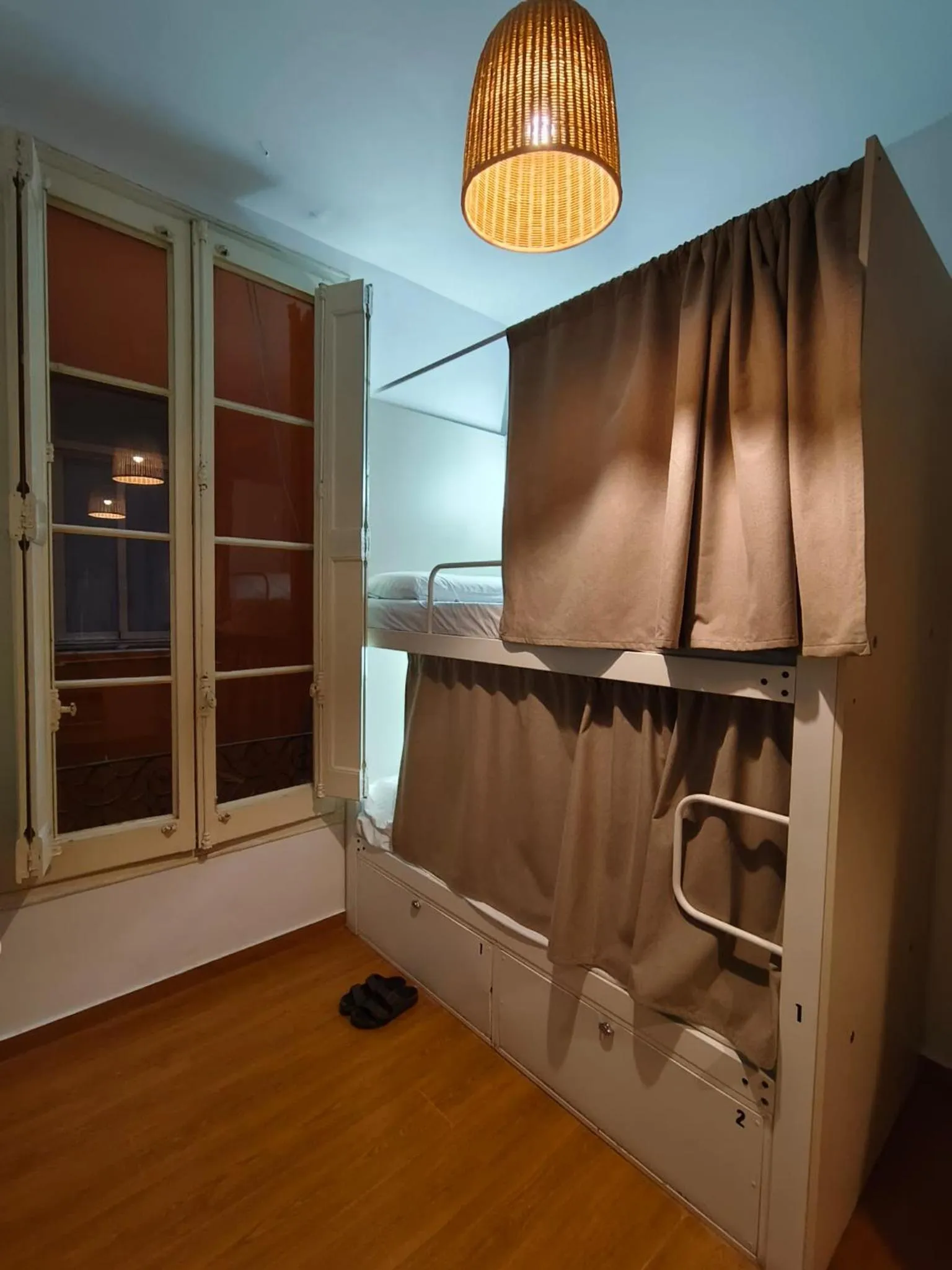 Inner courtyard view in Mediterranean Hostel Barcelona