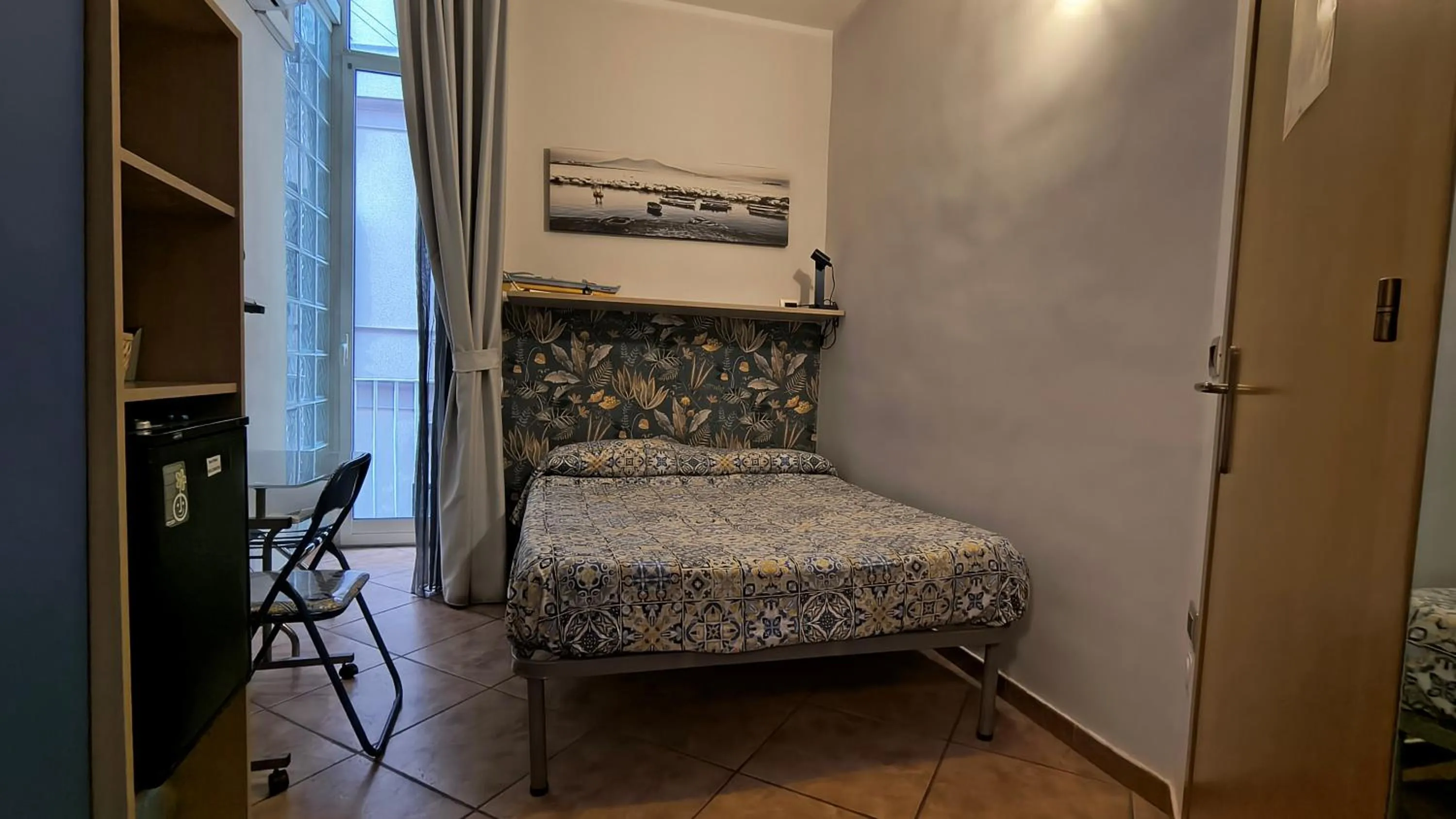 Balcony/Terrace, Bed in B&B Napoli Plebiscito