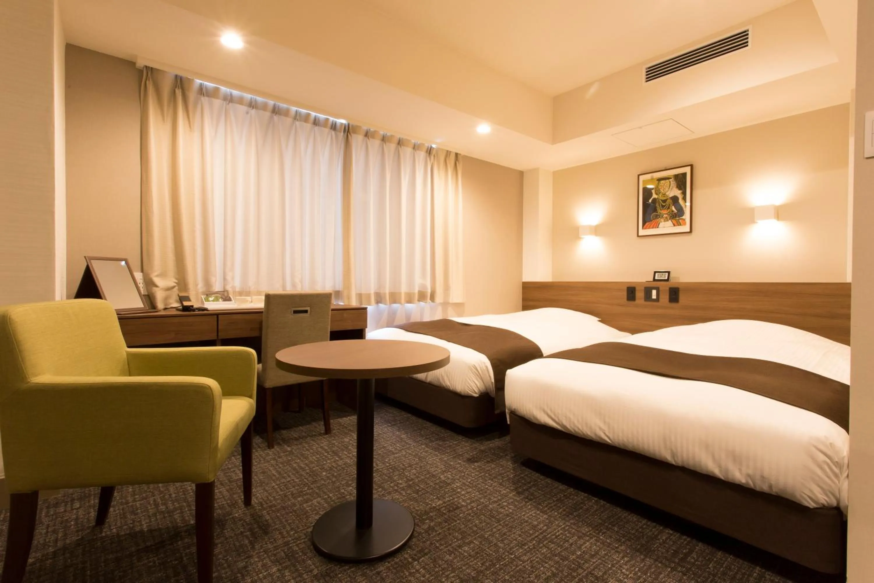 Photo of the whole room, Bed in Osaka Riverside Hotel