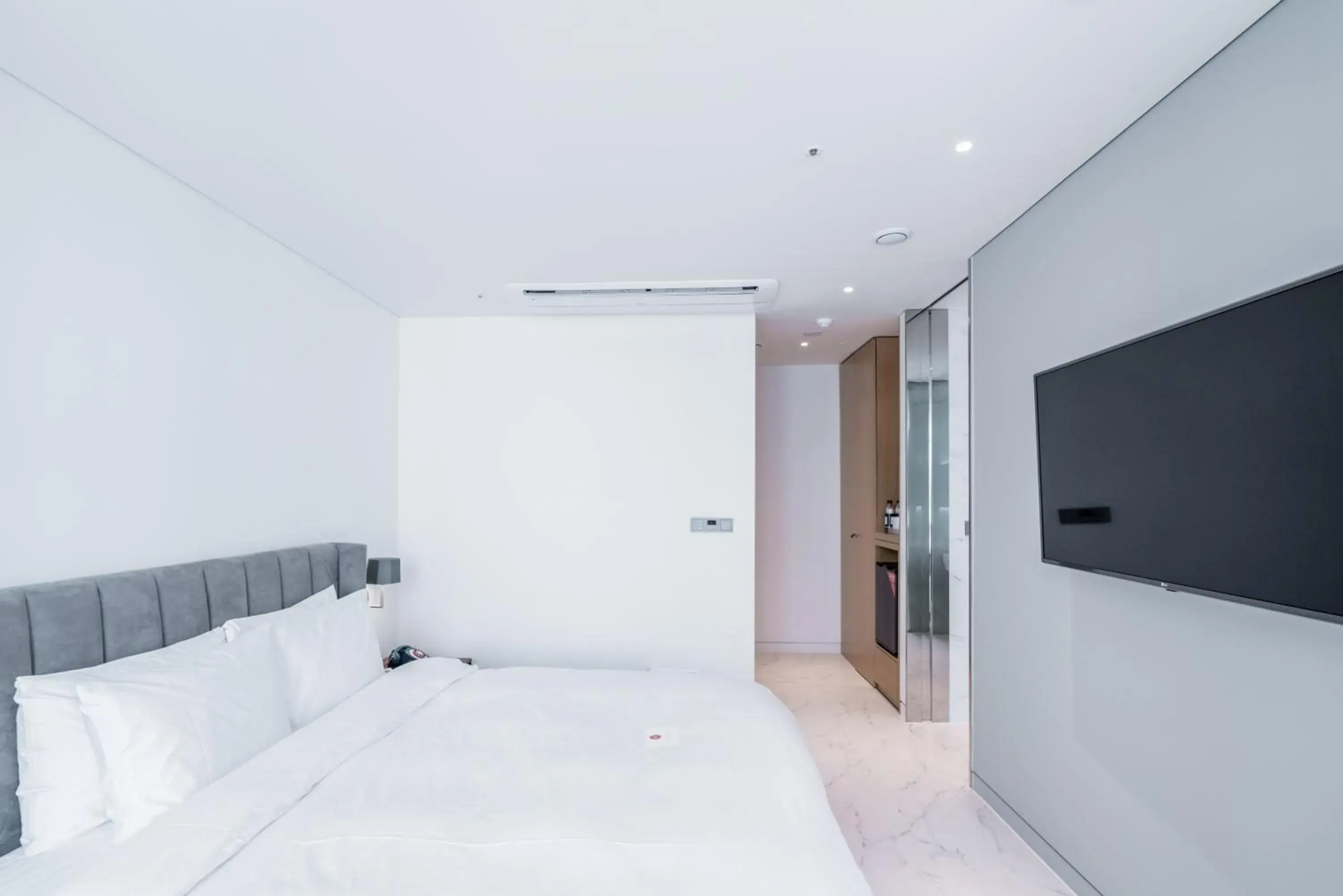 Bed in Patio 7 Bed in Patio 7