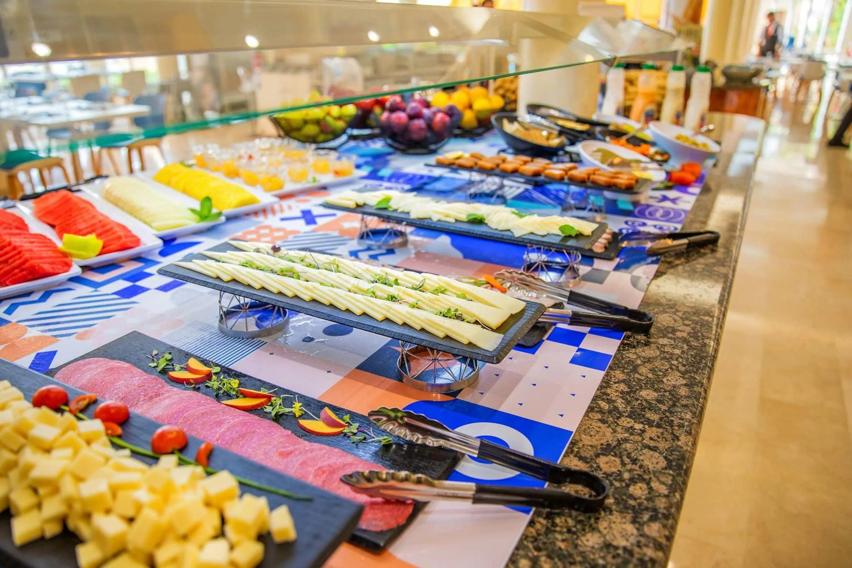 Restaurant/places to eat in Hotel Servigroup Galua