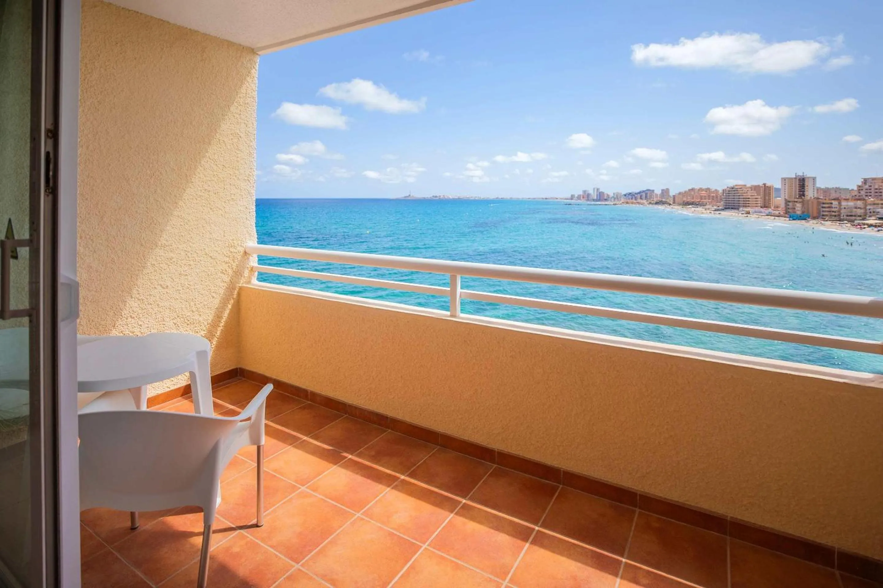 Balcony/Terrace in Hotel Servigroup Galua