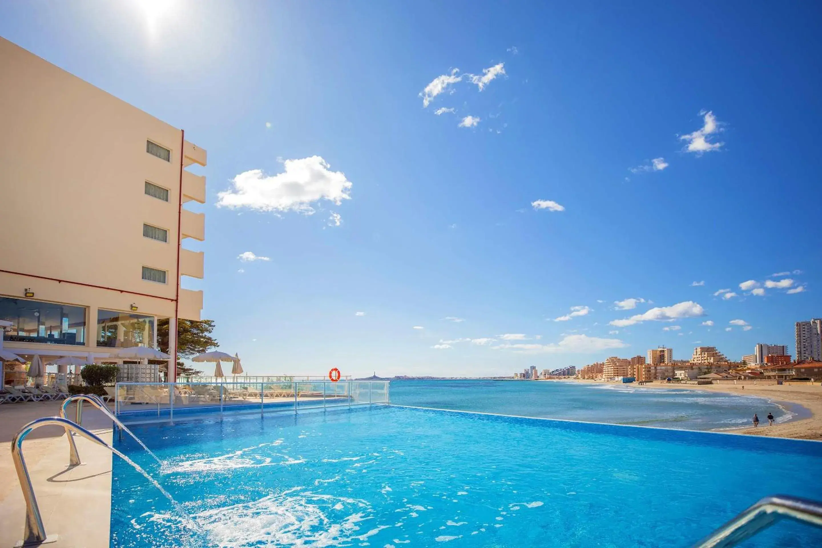 Swimming pool in Hotel Servigroup Galua Swimming pool in Hotel Servigroup Galua