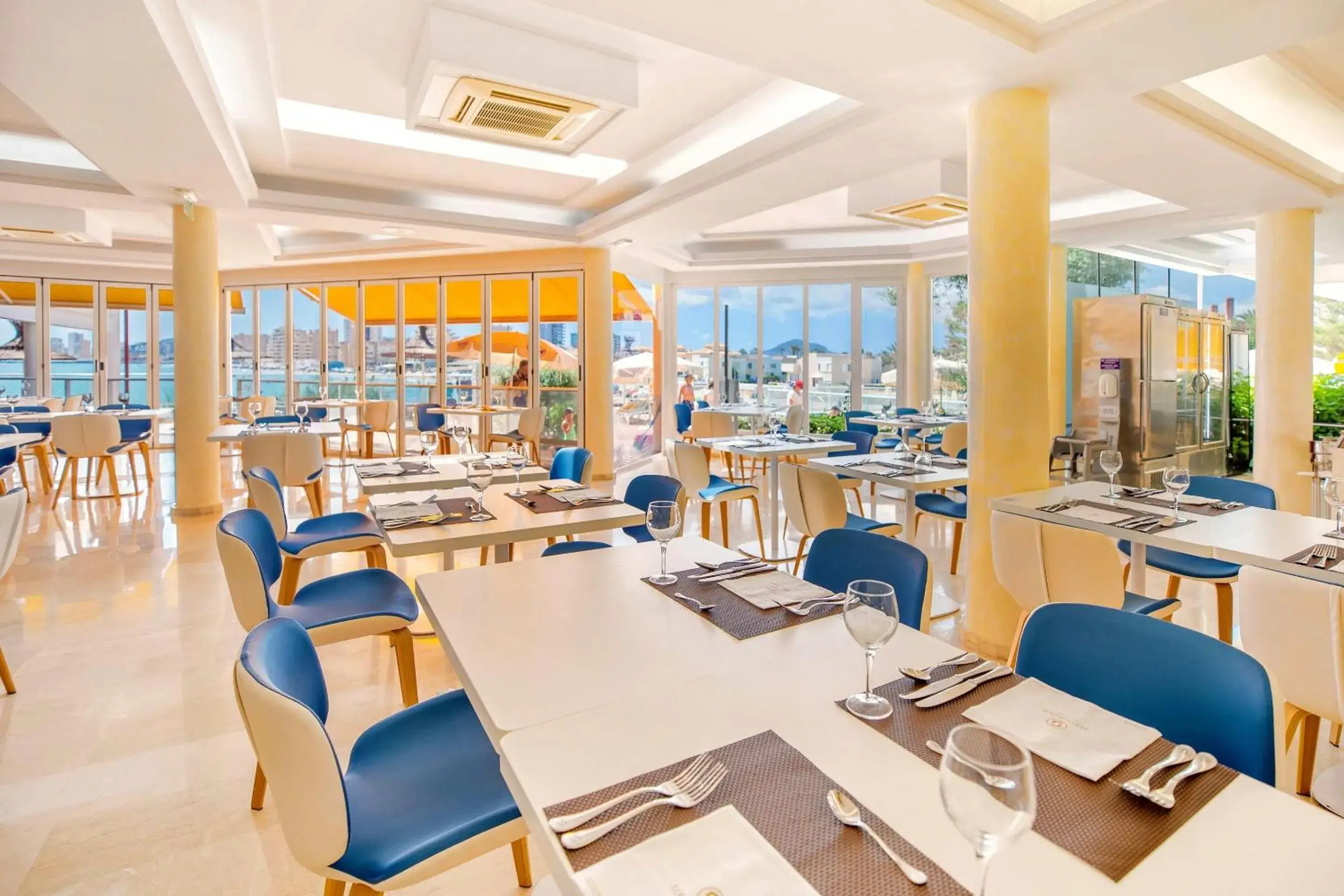 Restaurant/places to eat in Hotel Servigroup Galua Restaurant/places to eat in Hotel Servigroup Galua
