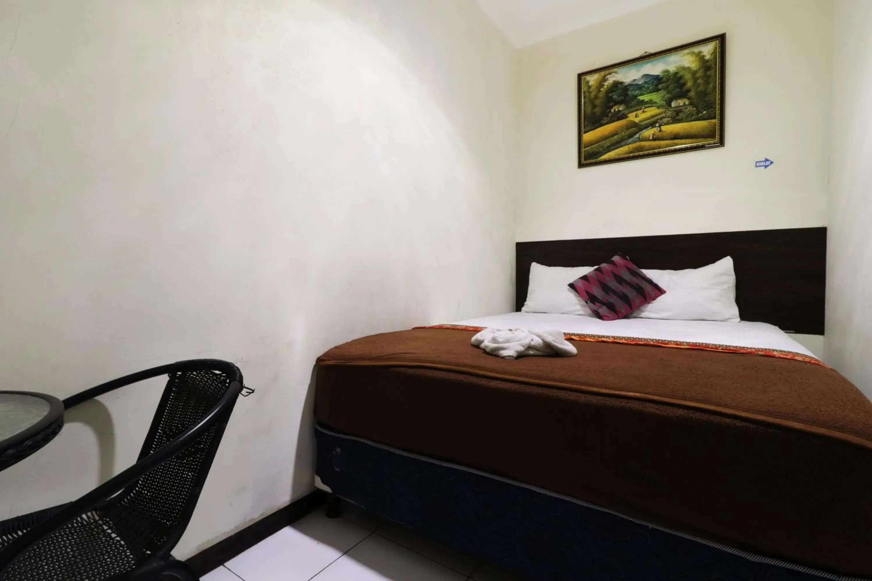 Bedroom, Bed in Bantal Guling Pasar Baru Bedroom, Bed in Bantal Guling Pasar Baru