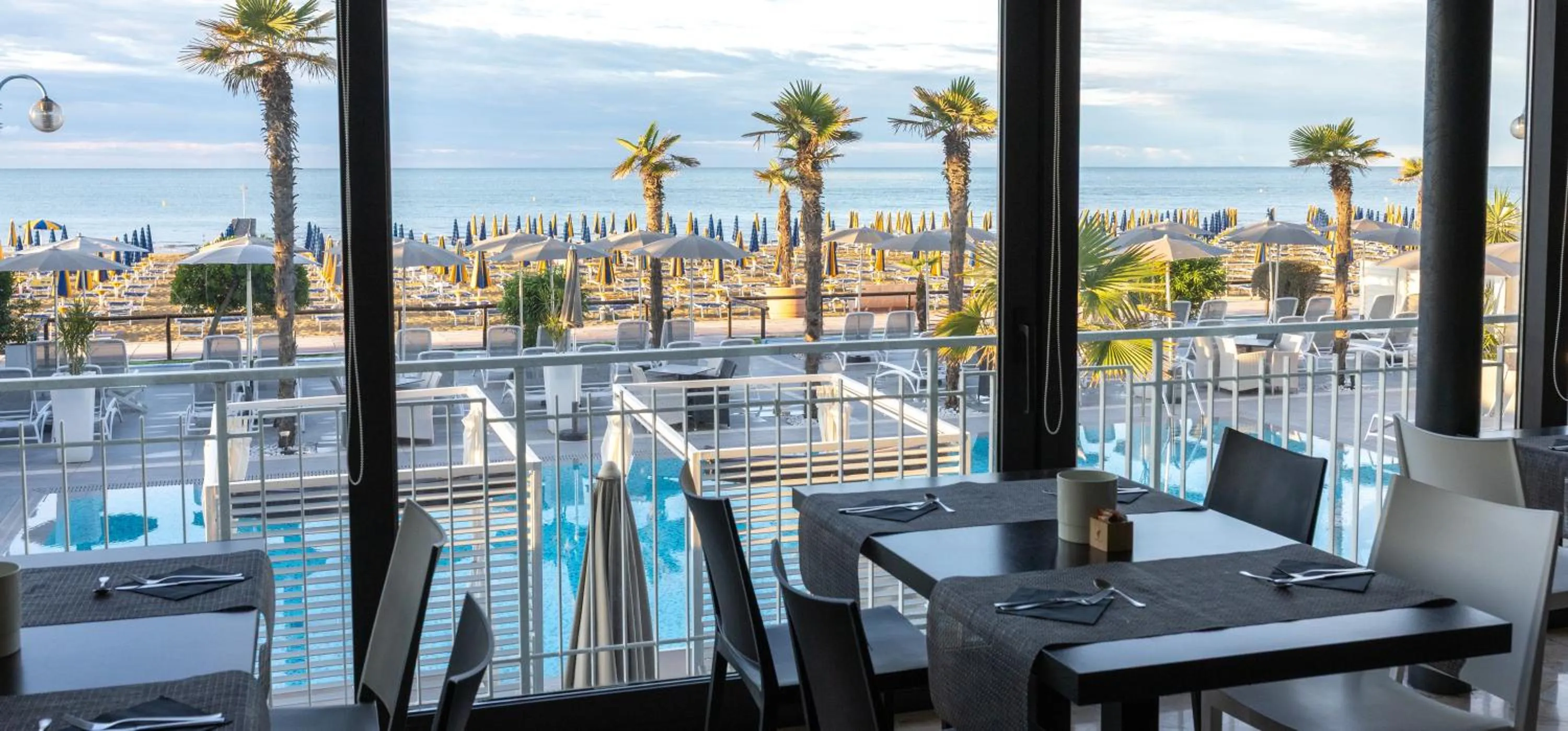 Restaurant/places to eat in Hotel Sayonara