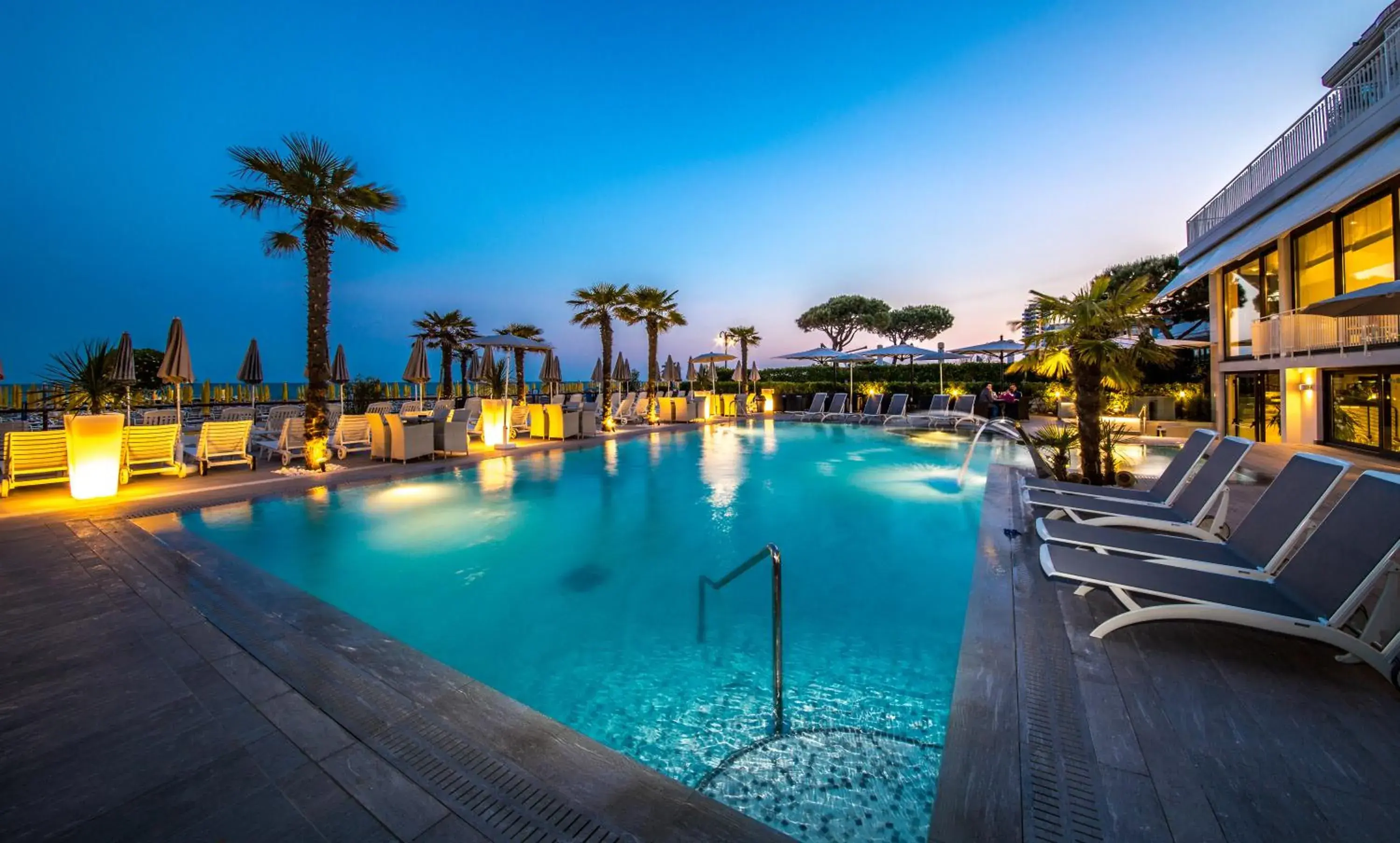 Patio, Swimming Pool in Hotel Sayonara