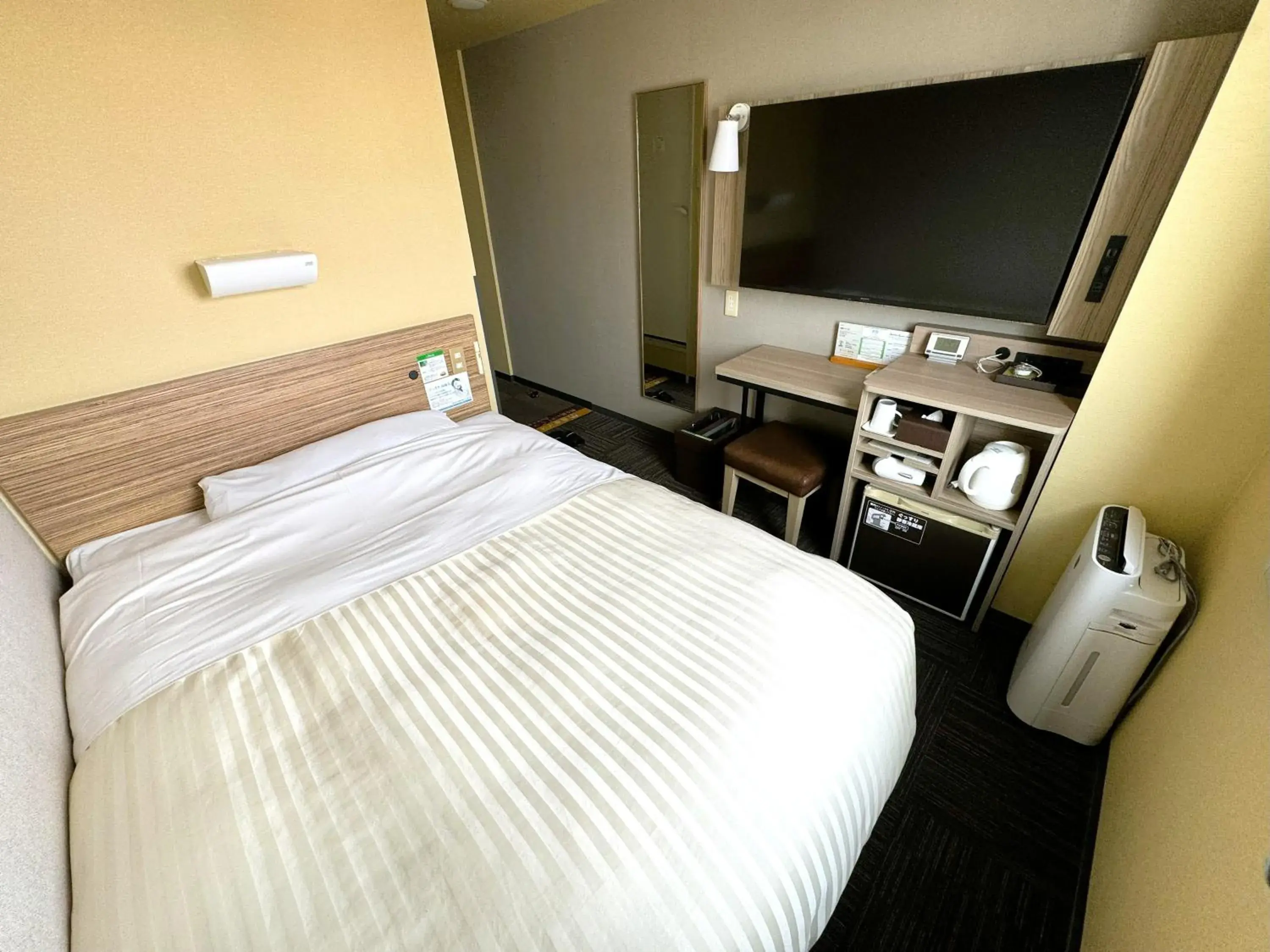 Bed in Super Hotel Hirosaki Bed in Super Hotel Hirosaki