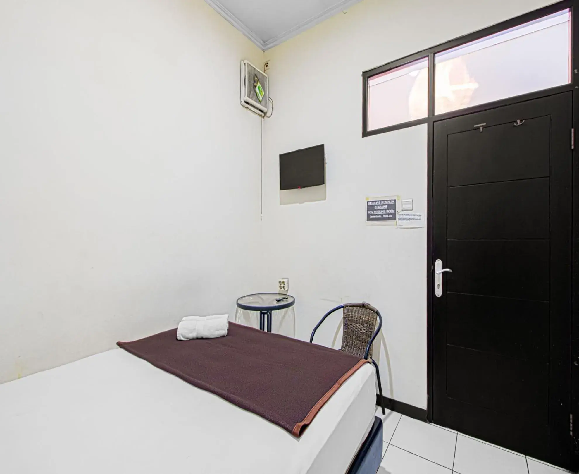 Bedroom in Bantal Guling Alun Alun Bandung Bedroom in Bantal Guling Alun Alun Bandung