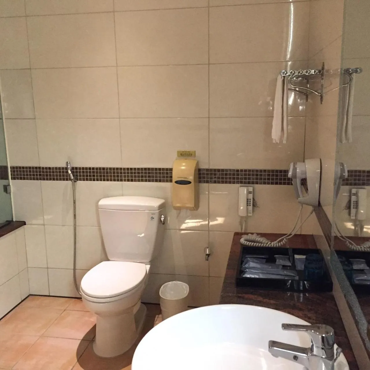 Bathroom in Chateau Motel & Spa